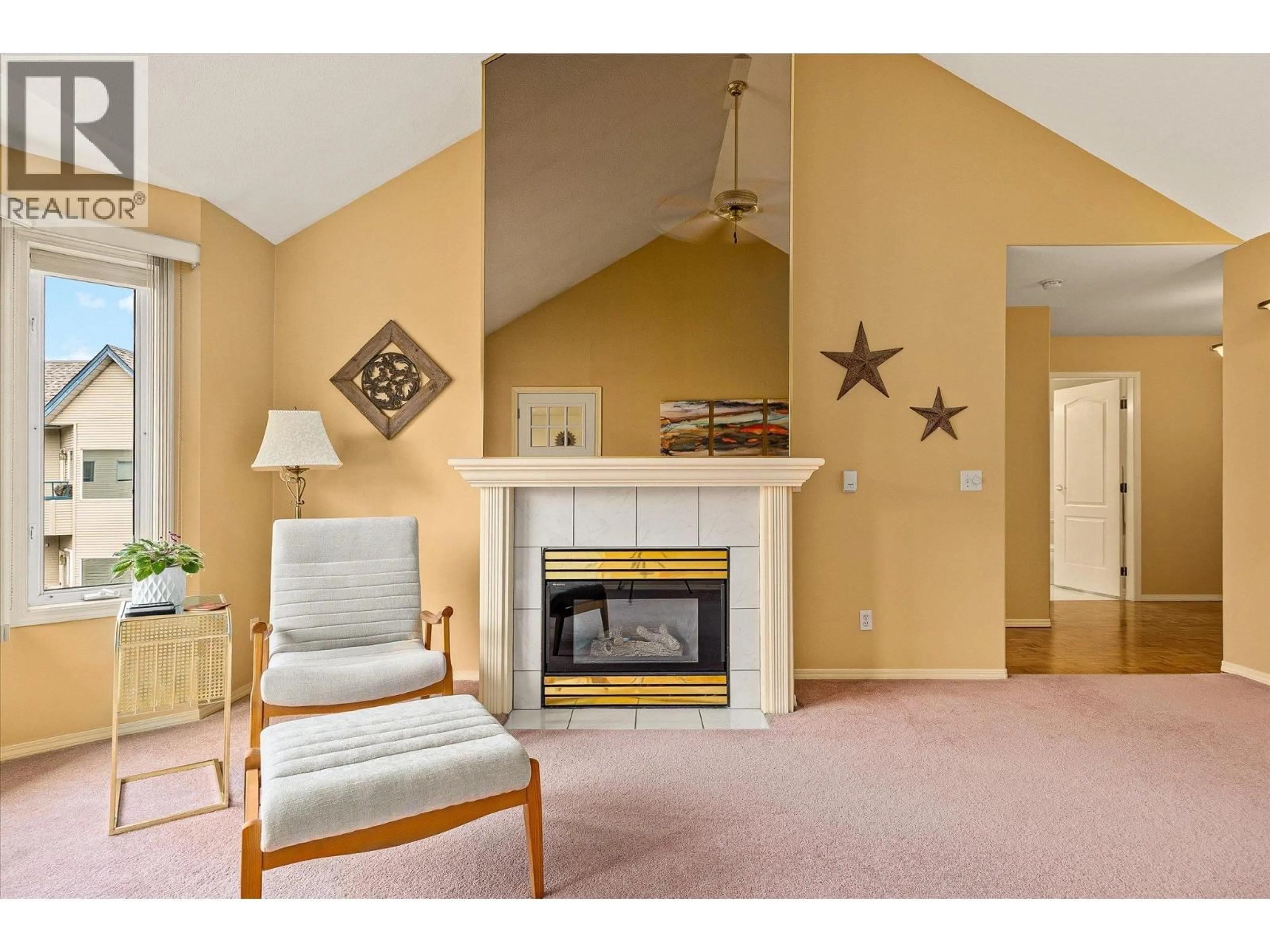 Living room with furniture, unknown for 314 - 985 KLO ROAD, Kelowna British Columbia V1Y9L2