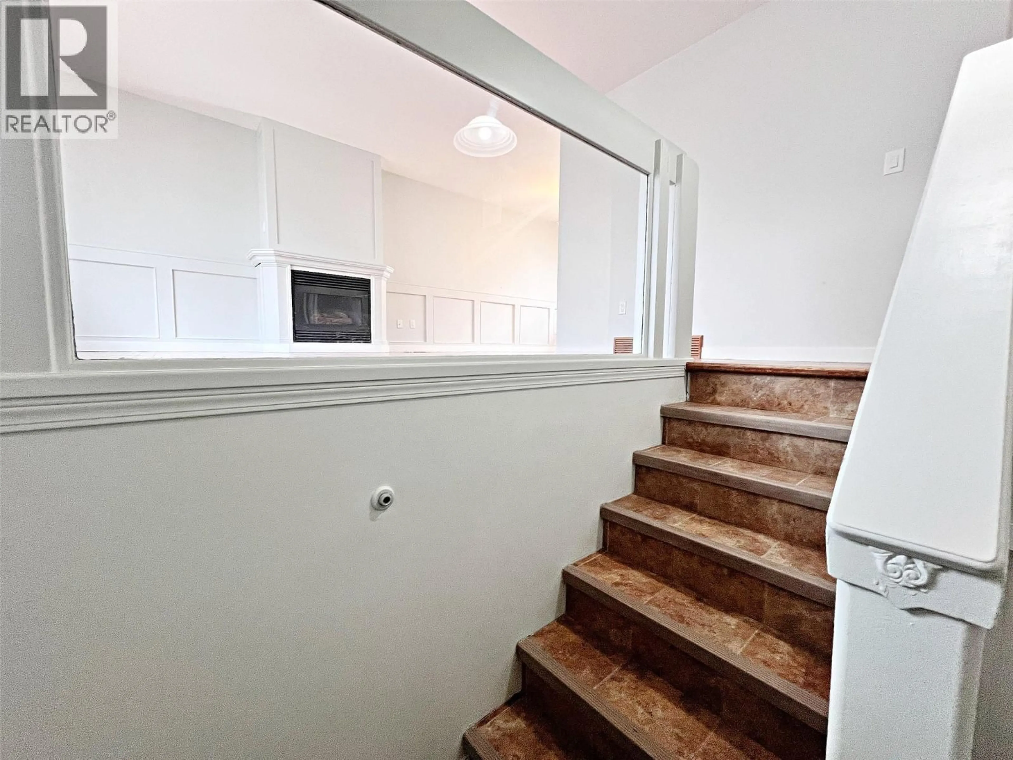 Stairs for 4809 PRINCETON AVENUE, Peachland British Columbia V0H1X7