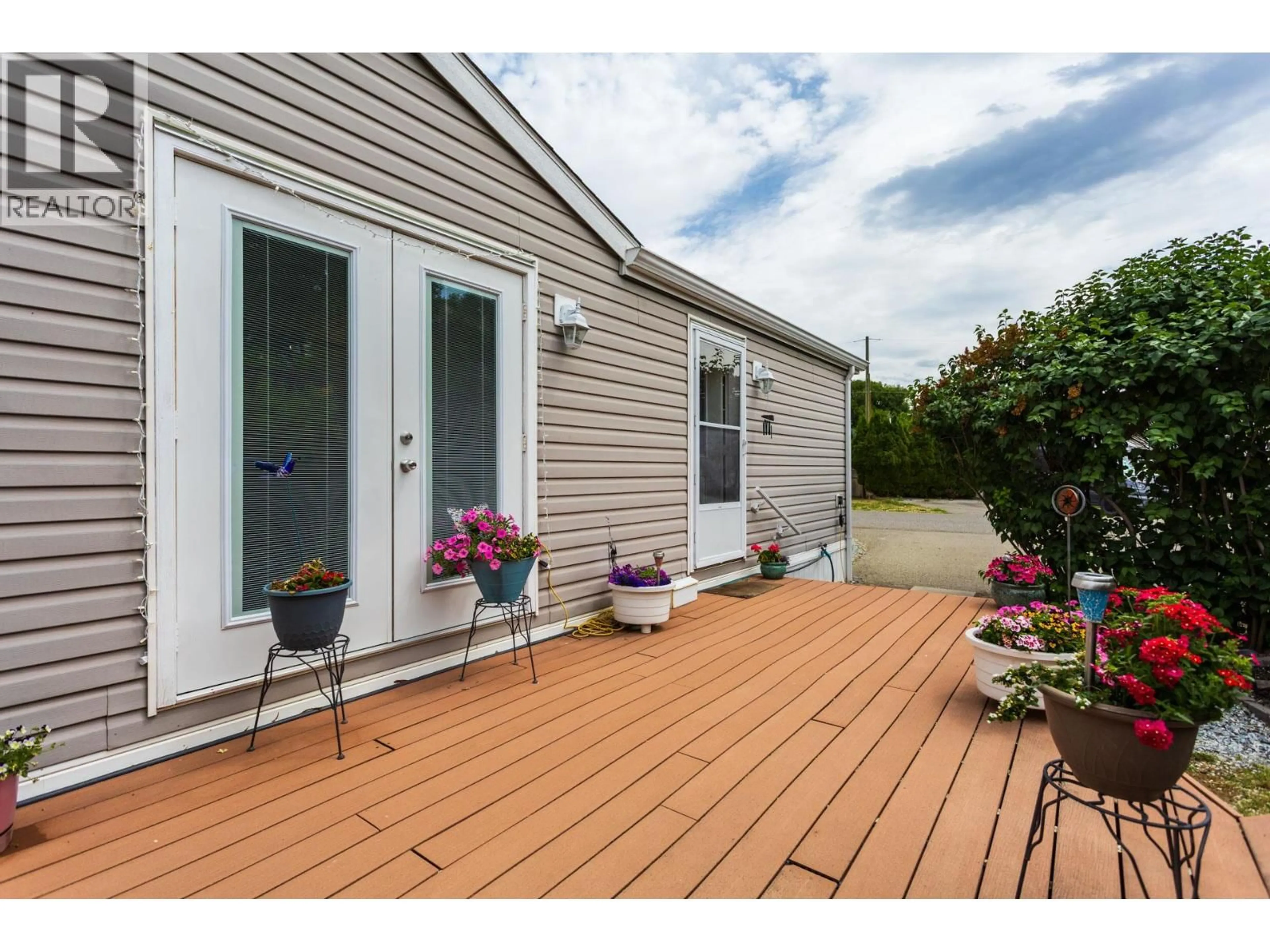 Patio, street for 71 - 2035 BOUCHERIE ROAD, West Kelowna British Columbia V4T1Z8