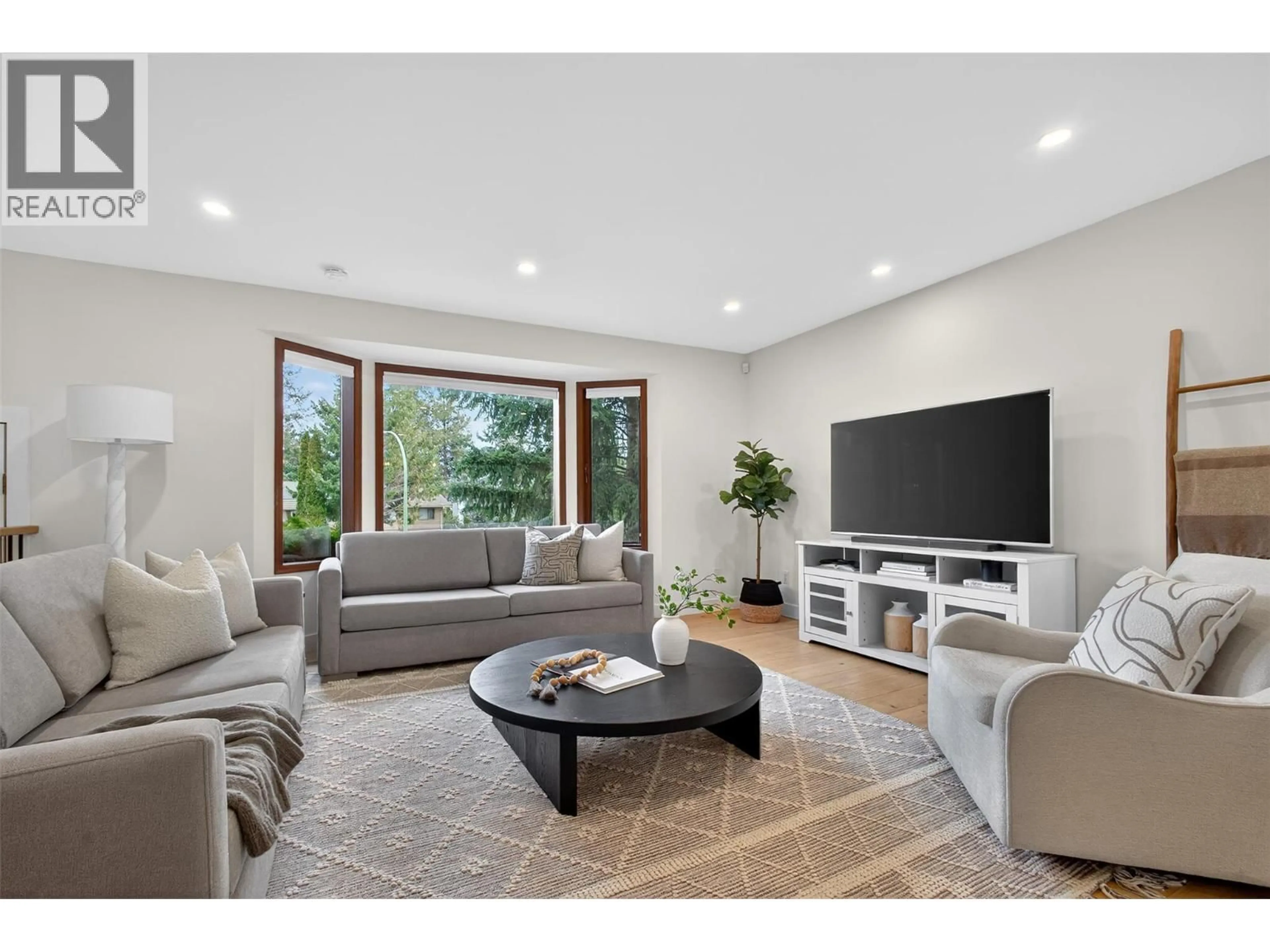 Living room with furniture, unknown for 1812 OLYMPUS WAY, West Kelowna British Columbia V1Z3H9