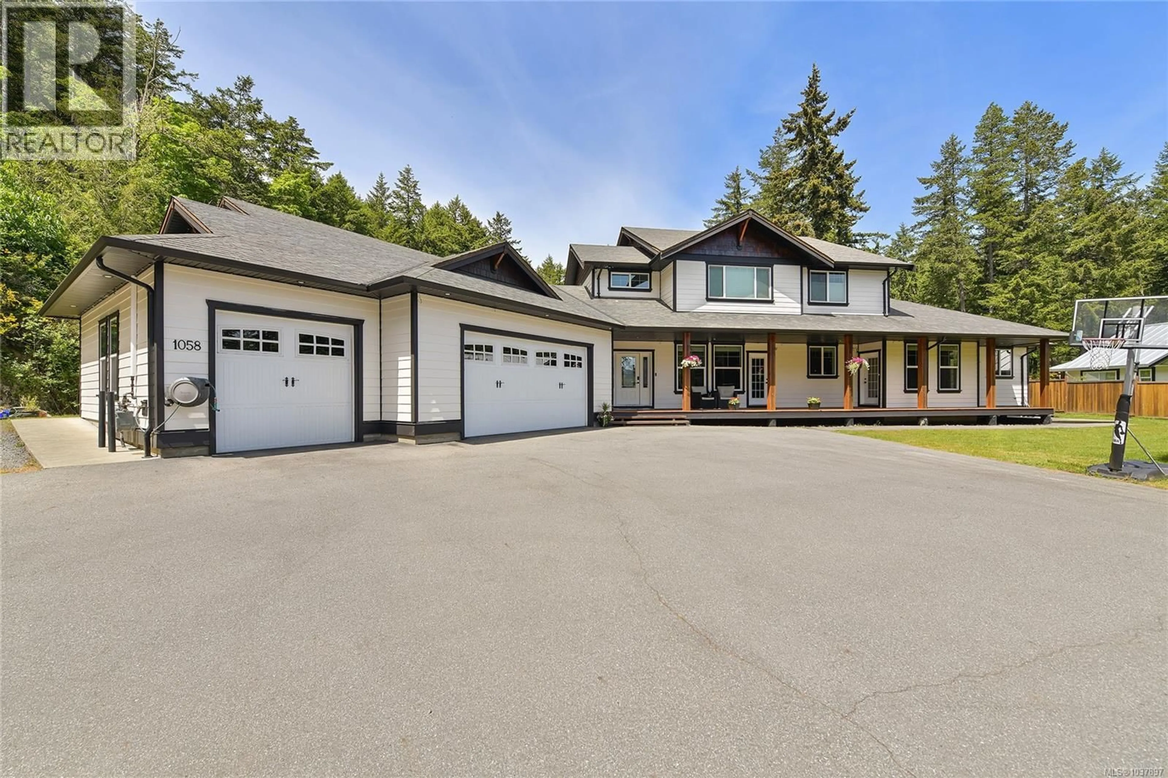 Indoor garage for 1058 SUMMER BREEZE LANE, Langford British Columbia V9C4J9