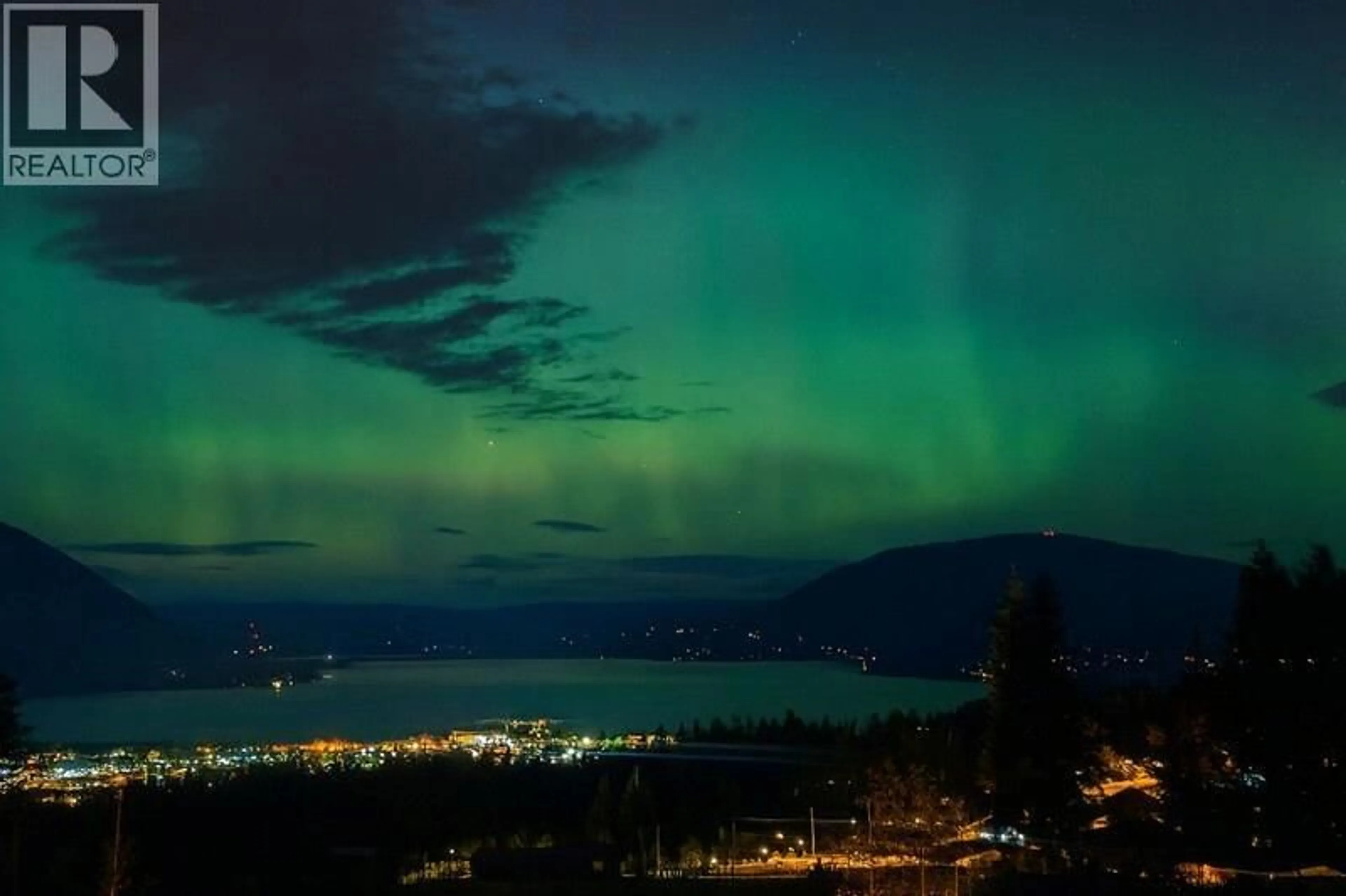 Blurry image for 1021 17 AVENUE SOUTHEAST, Salmon Arm British Columbia V1E2G2