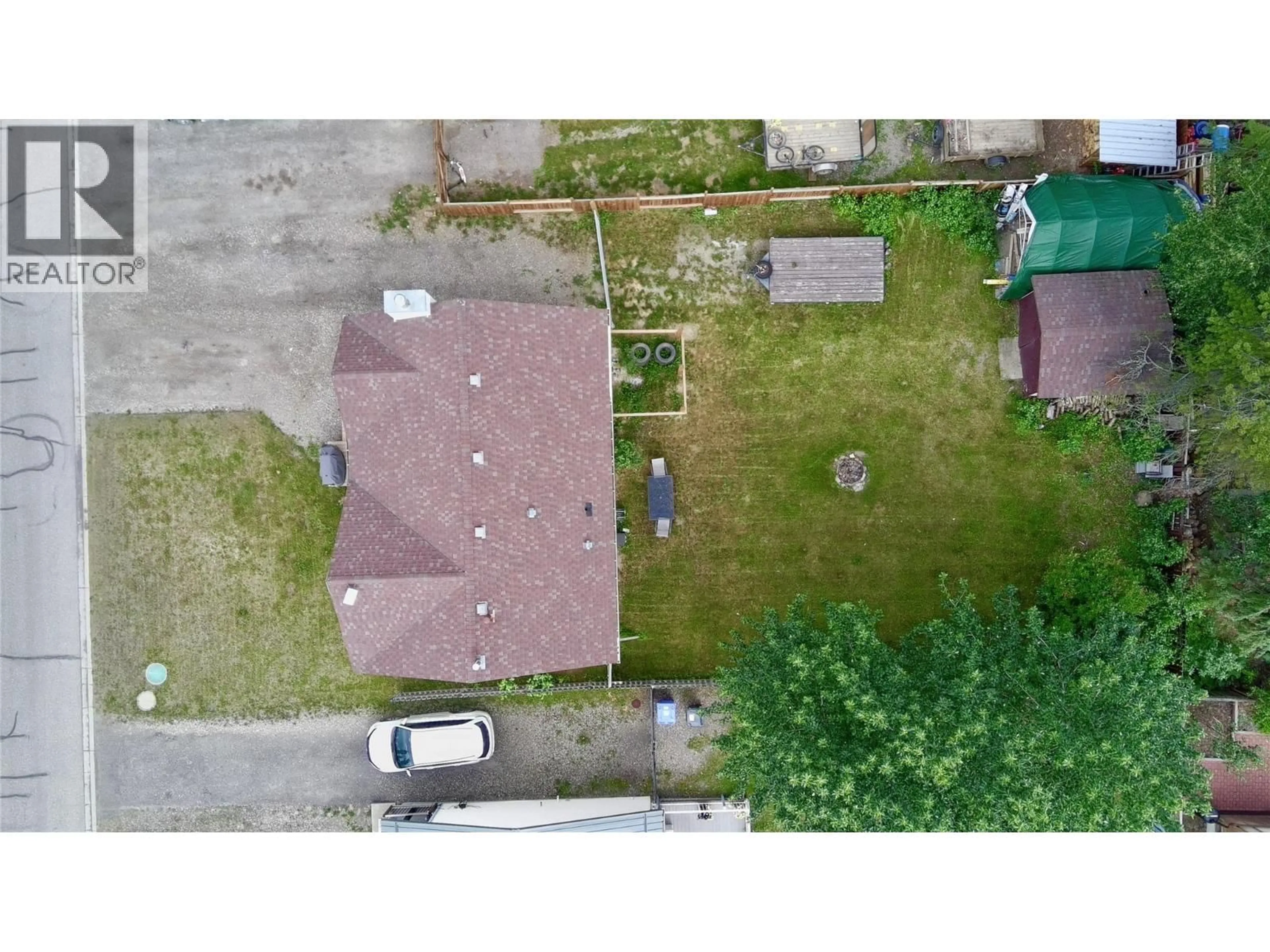 A pic from outside/outdoor area/front of a property/back of a property/a pic from drone, street for 248 MURRAY DRIVE, Tumbler Ridge British Columbia V0C2W0