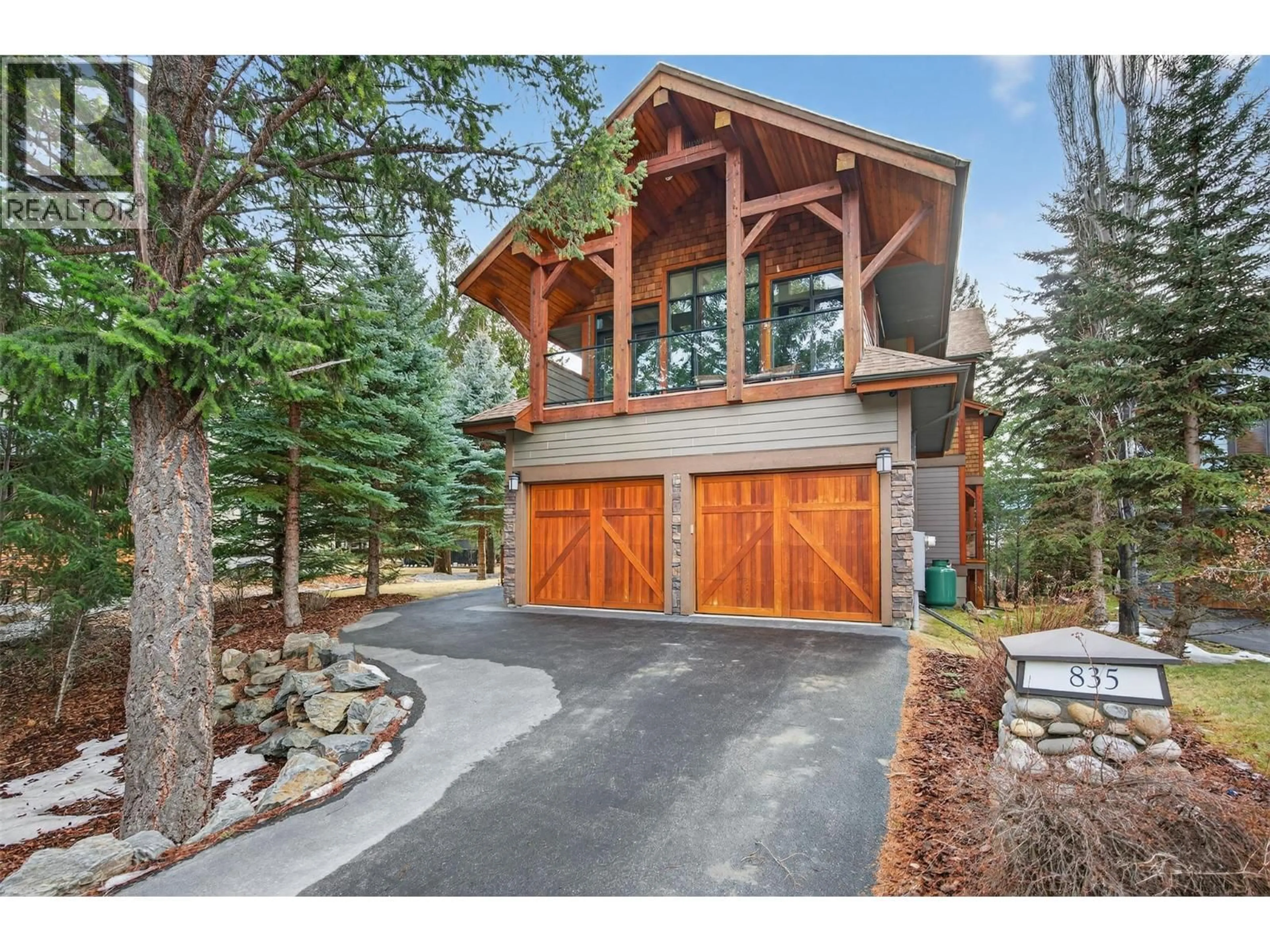 Indoor garage for 835 LAKEVIEW MEADOWS OTHER, Invermere British Columbia V0A1K3