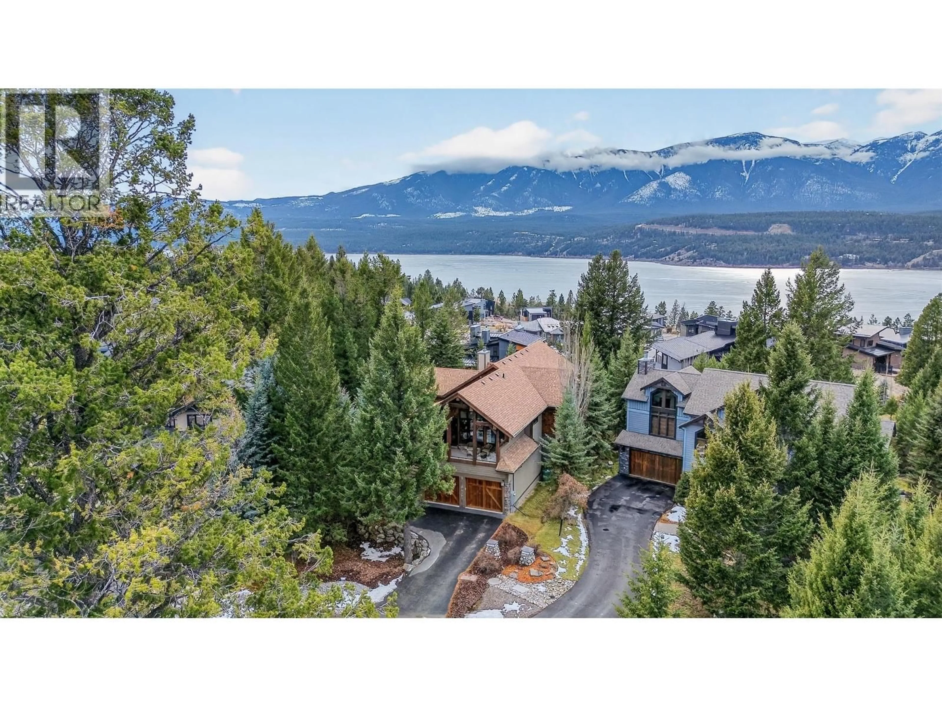 A pic from outside/outdoor area/front of a property/back of a property/a pic from drone, mountain view for 835 LAKEVIEW MEADOWS OTHER, Invermere British Columbia V0A1K3