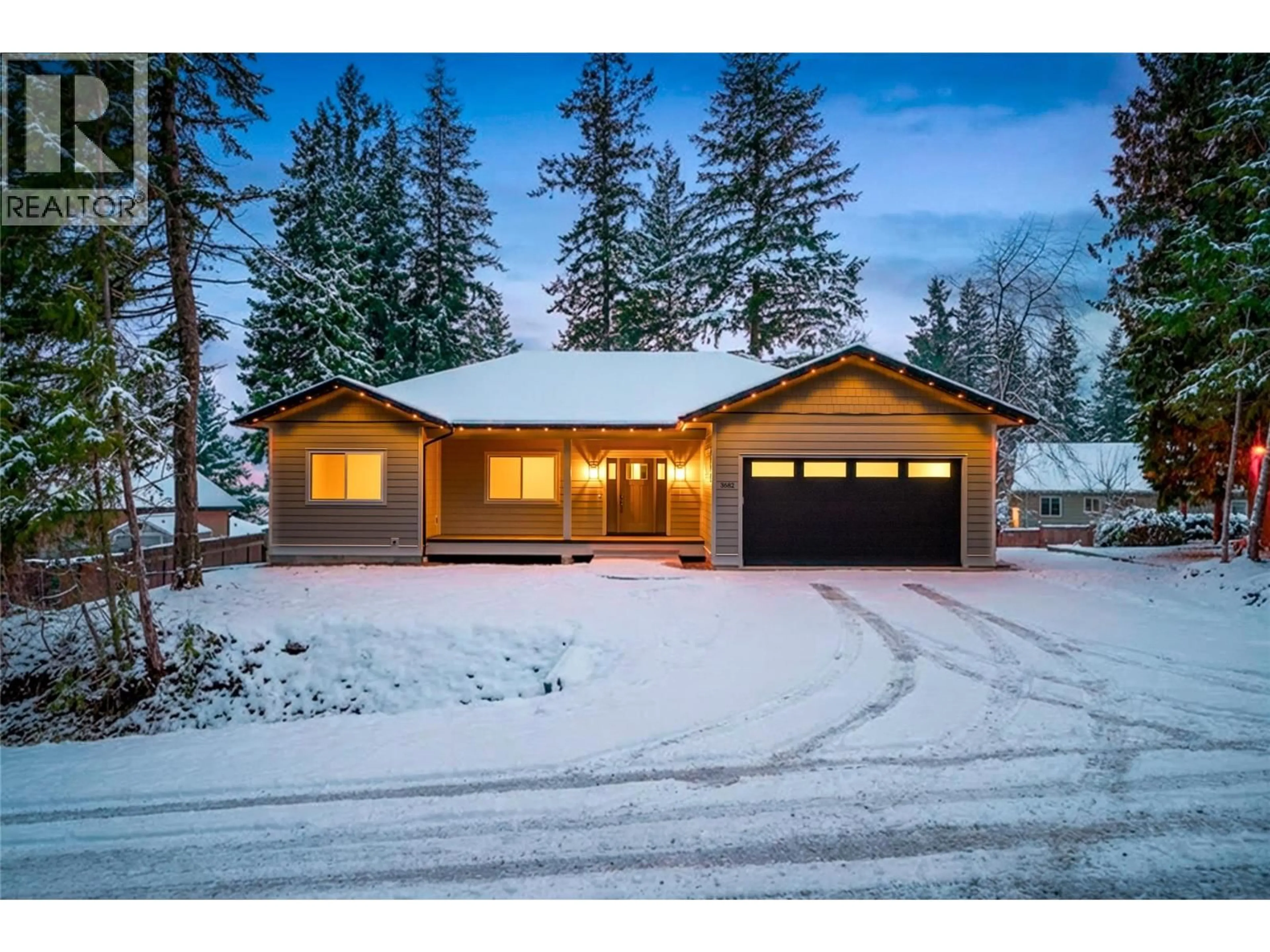 Indoor garage for 3682 BRAELYN ROAD, Tappen British Columbia V0E2X1