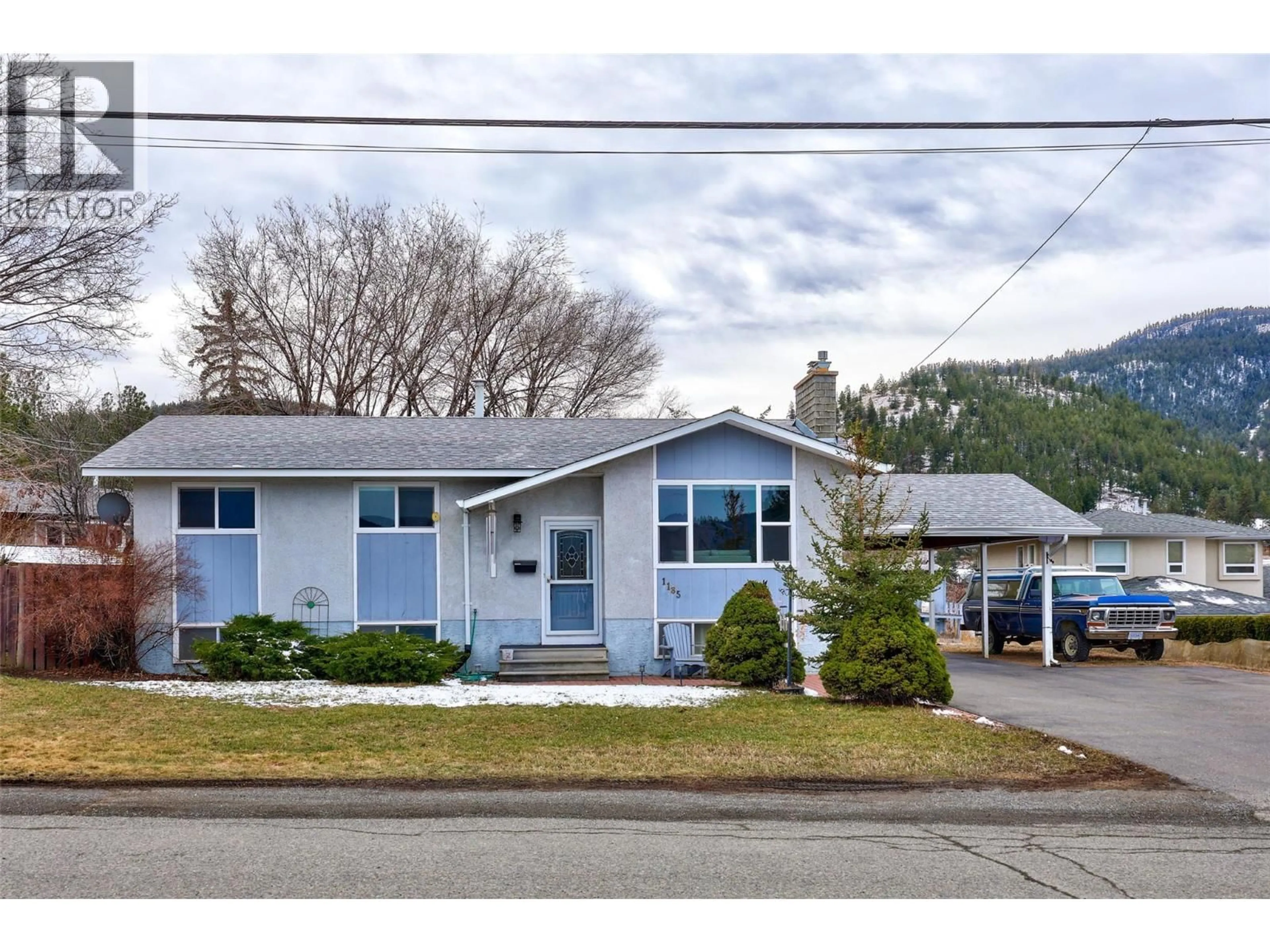 Home with vinyl exterior material, street for 1185 HIGHRIDGE DRIVE, Kamloops British Columbia V2C5G5