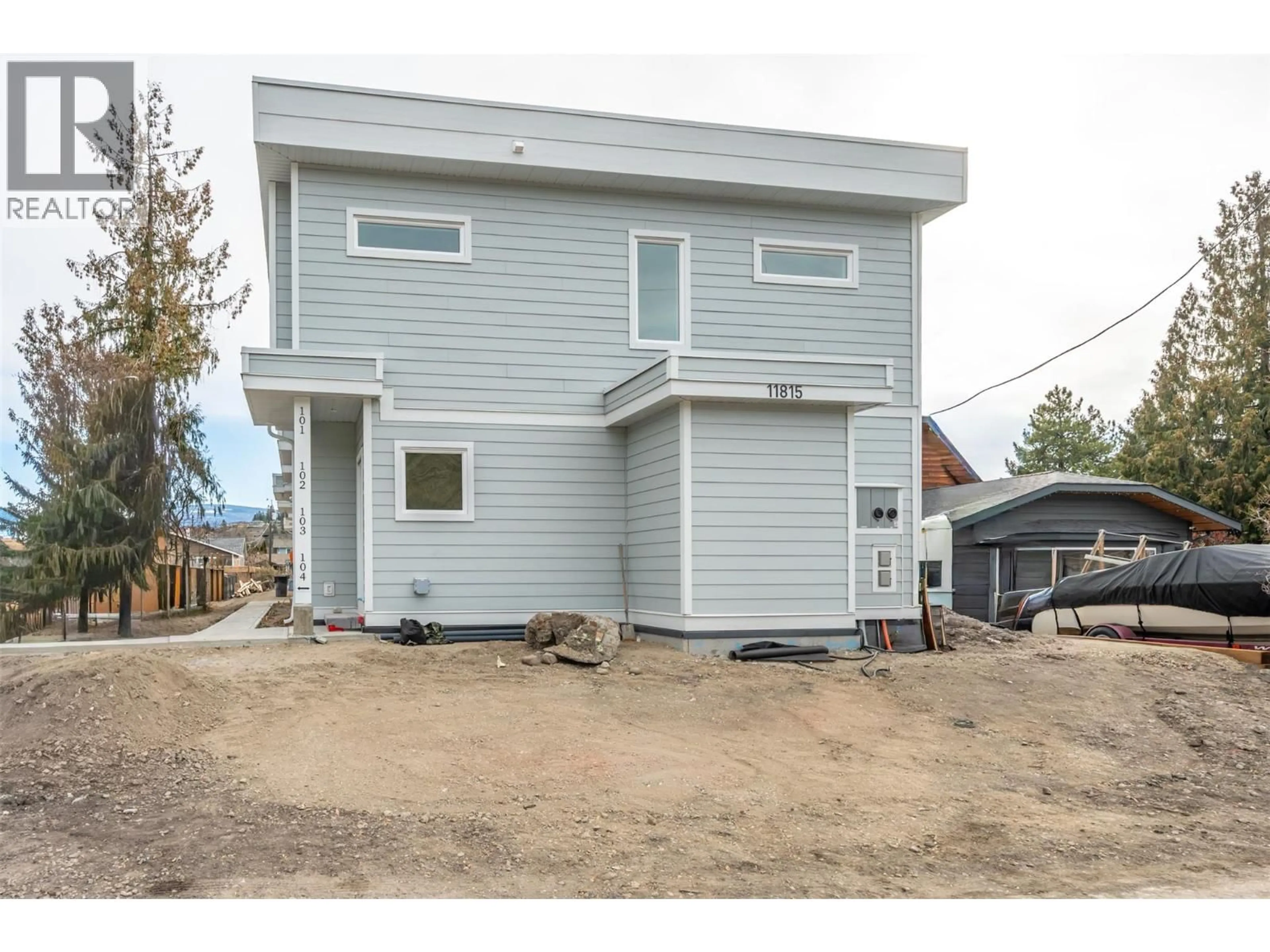 Home with vinyl exterior material, street for 101 - 11815 GRANT AVENUE, Summerland British Columbia V0H1Z8