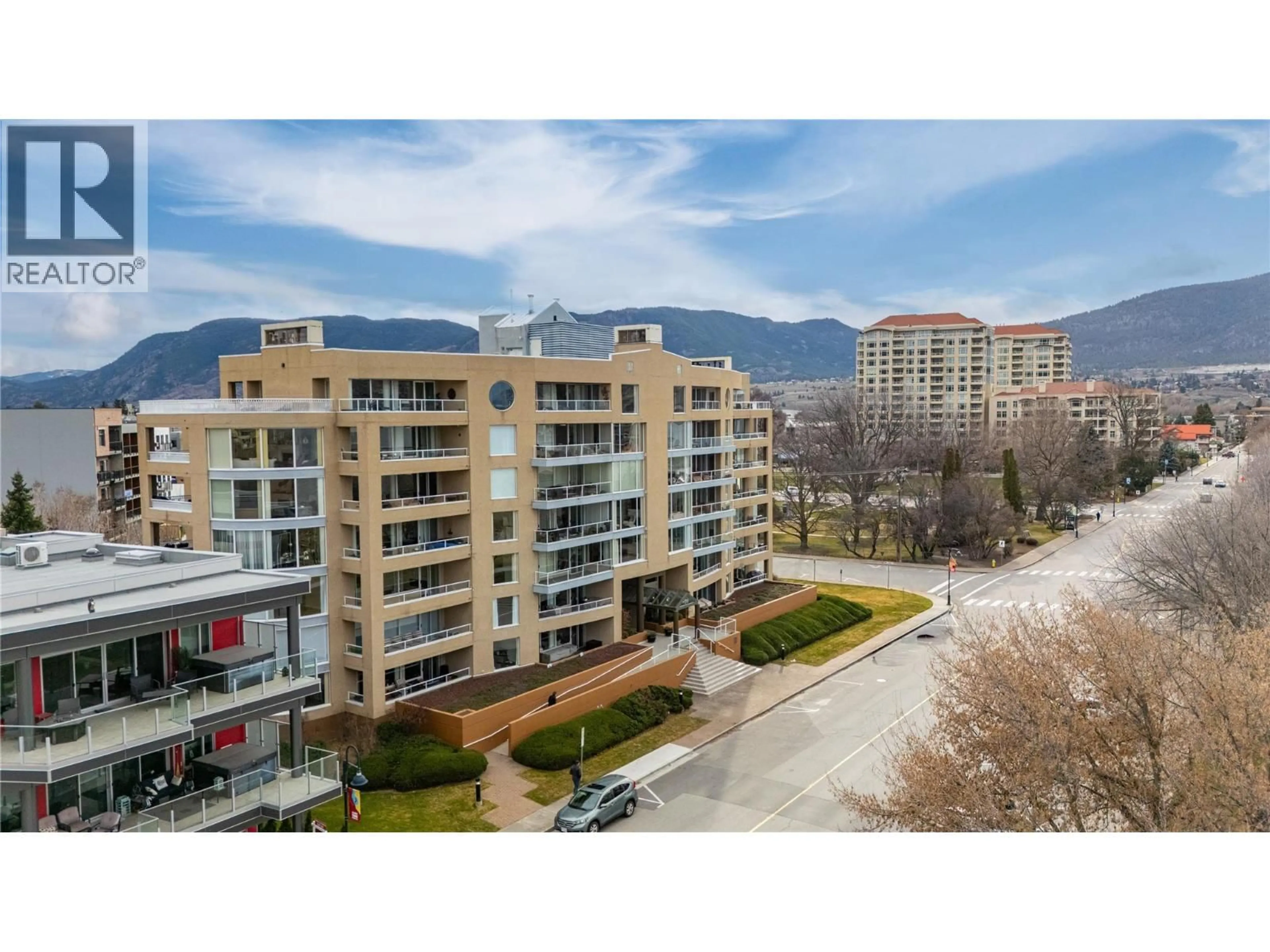 A pic from outside/outdoor area/front of a property/back of a property/a pic from drone, city buildings view from balcony for 203 - 86 LAKESHORE DRIVE, Penticton British Columbia V2A1B5