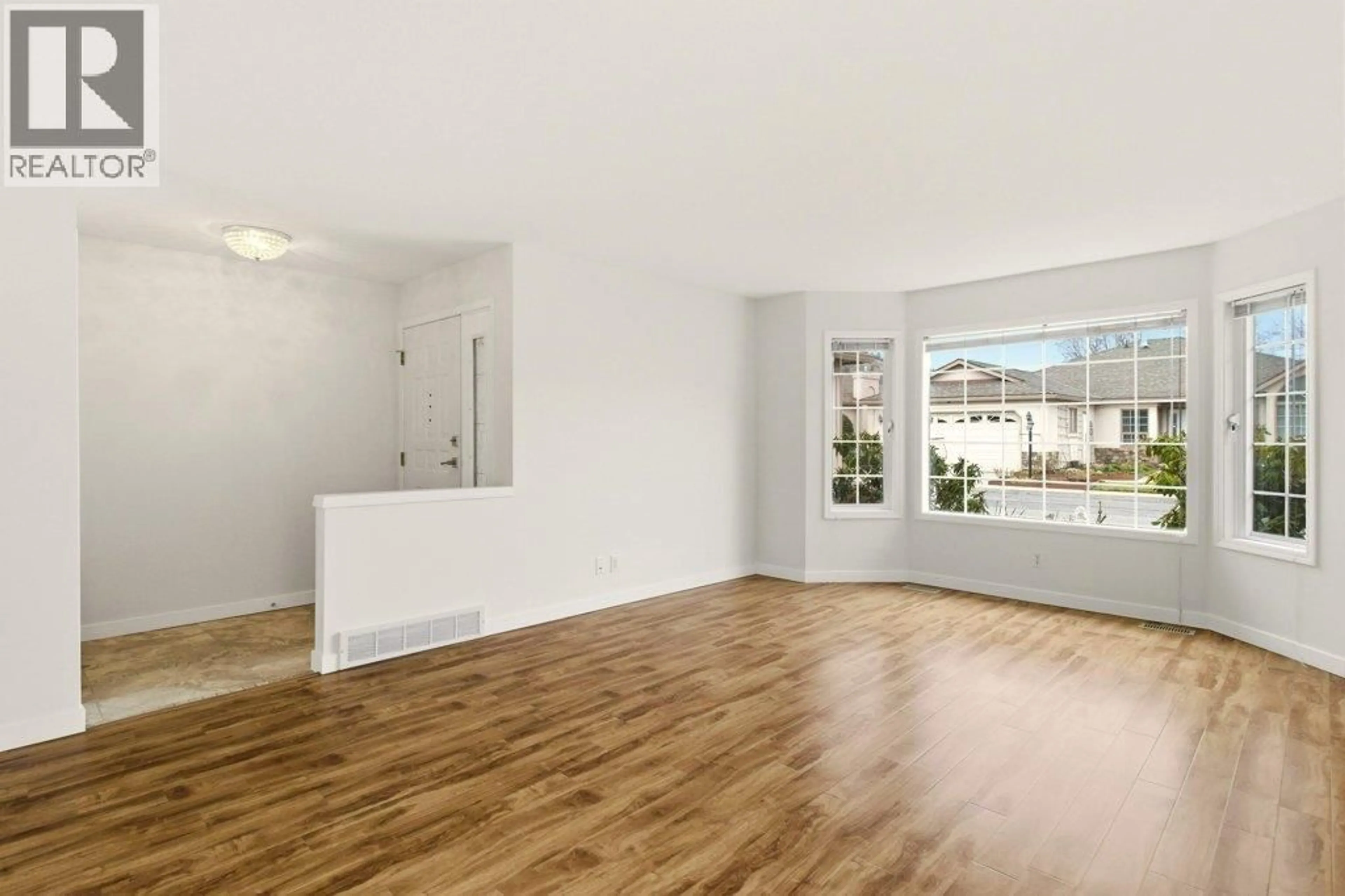 A pic of a room for 101 - 595 YATES ROAD, Kelowna British Columbia V1V1P8