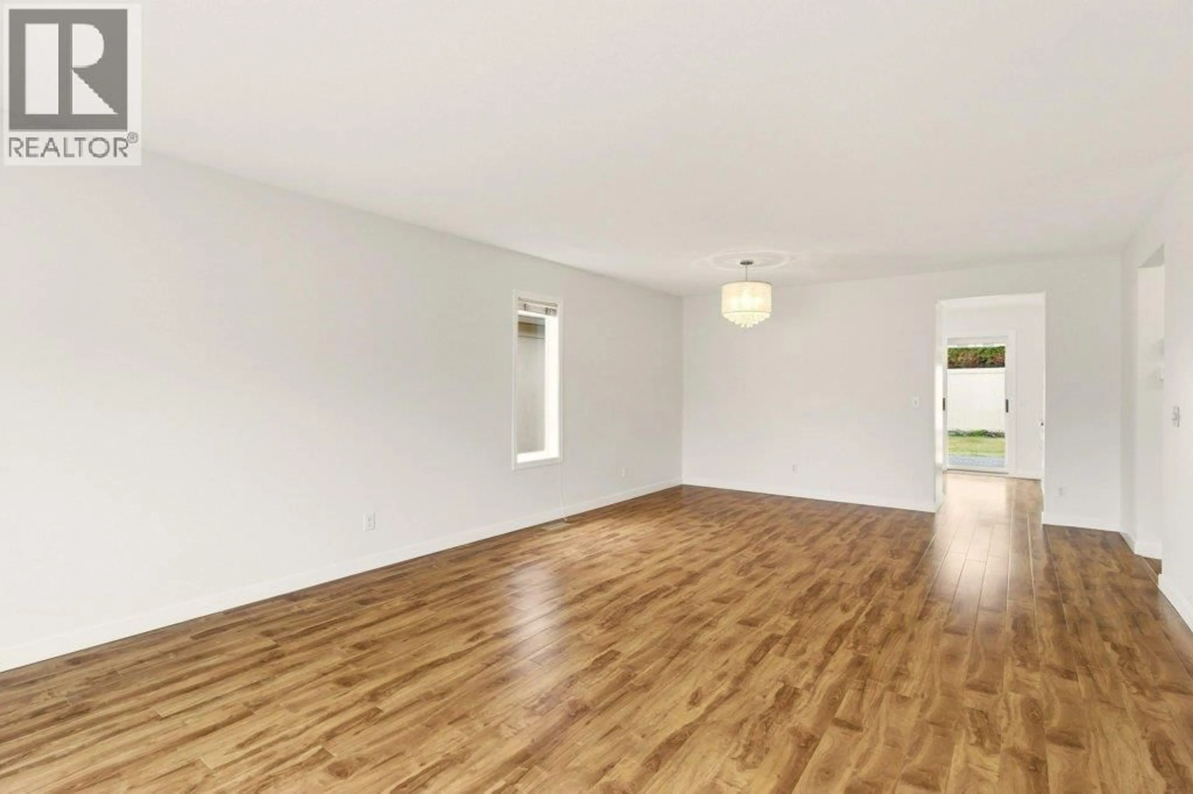 A pic of a room for 101 - 595 YATES ROAD, Kelowna British Columbia V1V1P8