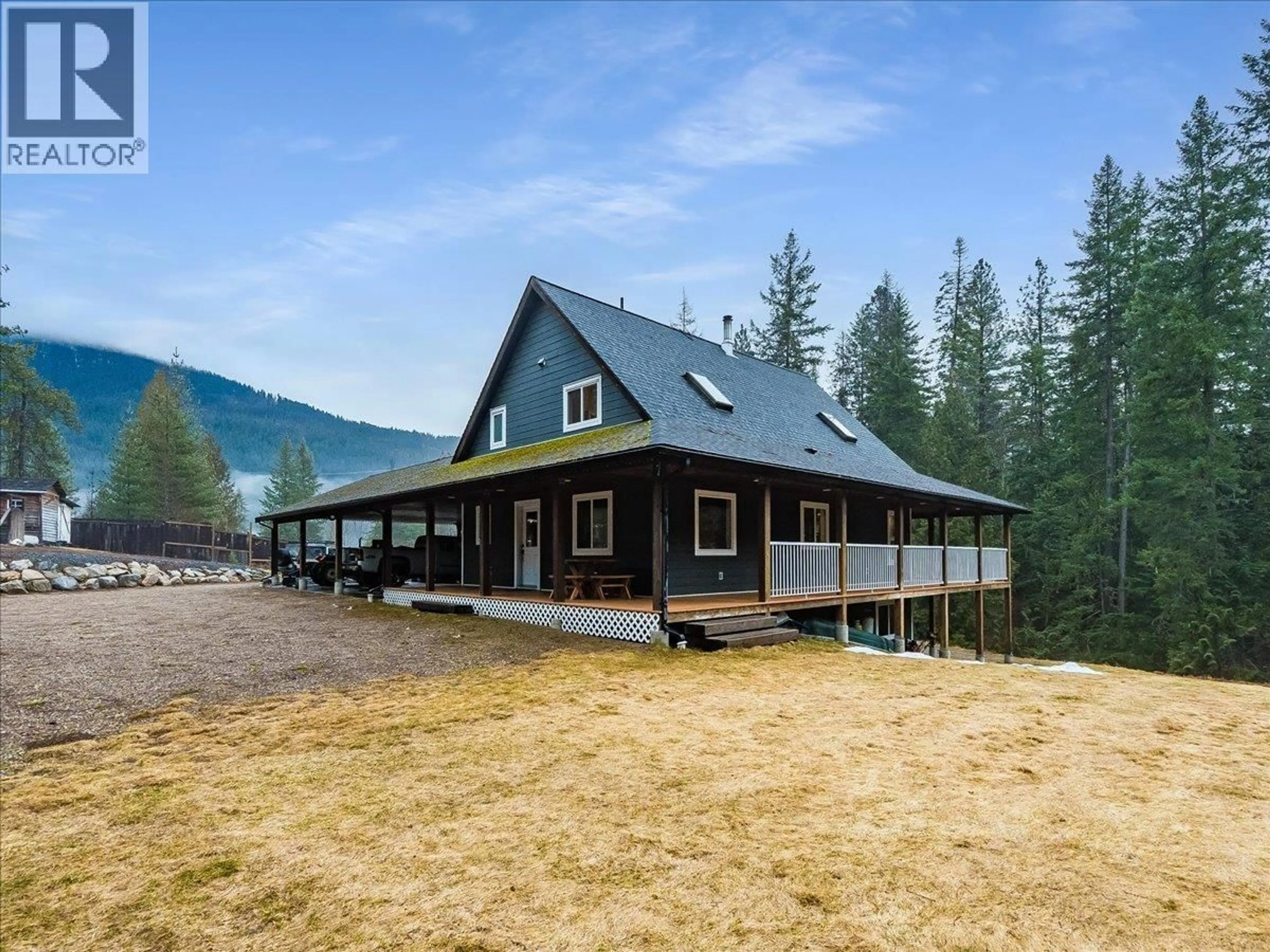 Home with vinyl exterior material, mountain view for 4351 POPLAR RIDGE ROAD, Krestova British Columbia V0G1H1