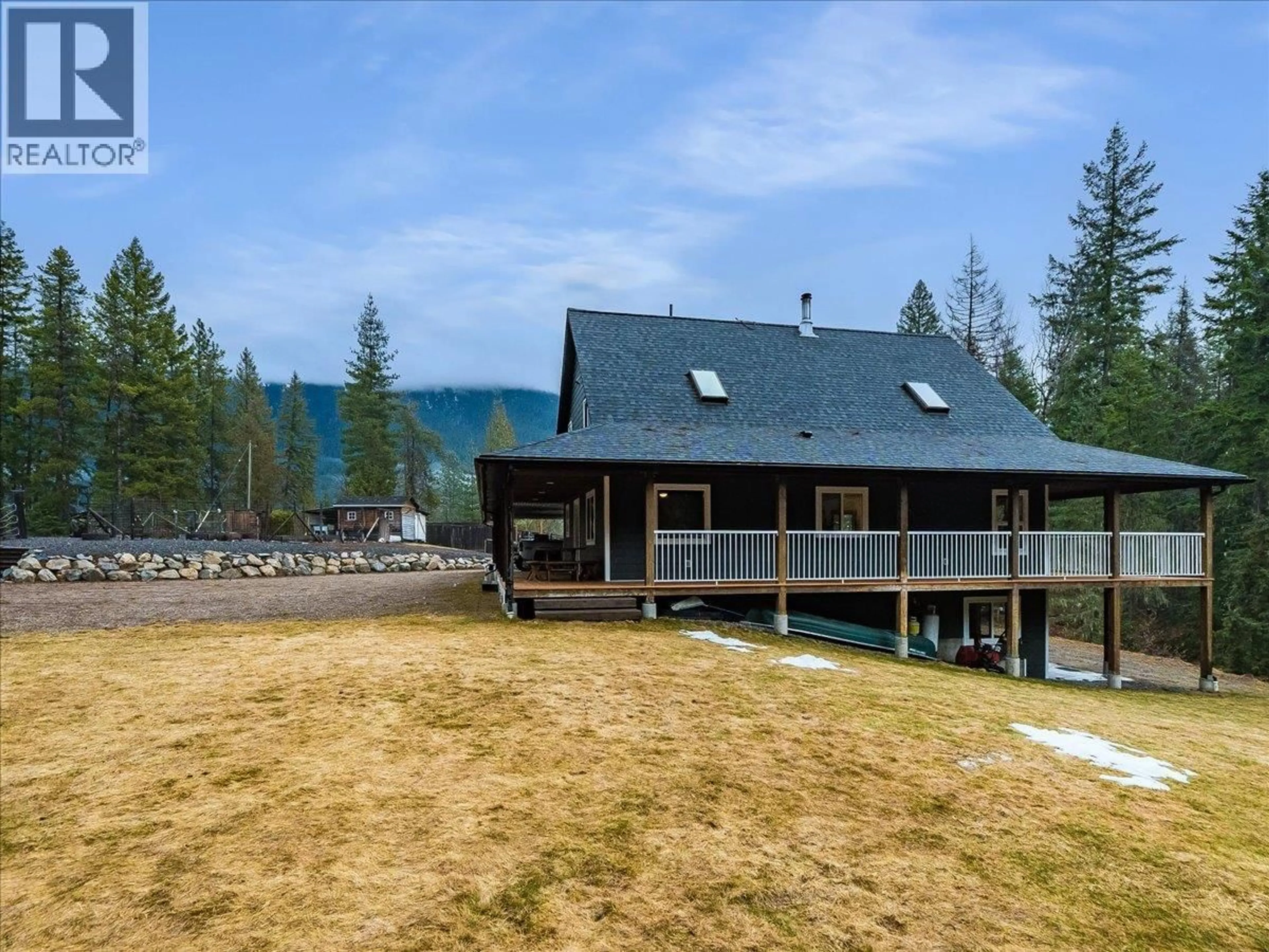A pic from outside/outdoor area/front of a property/back of a property/a pic from drone, mountain view for 4351 POPLAR RIDGE ROAD, Krestova British Columbia V0G1H1