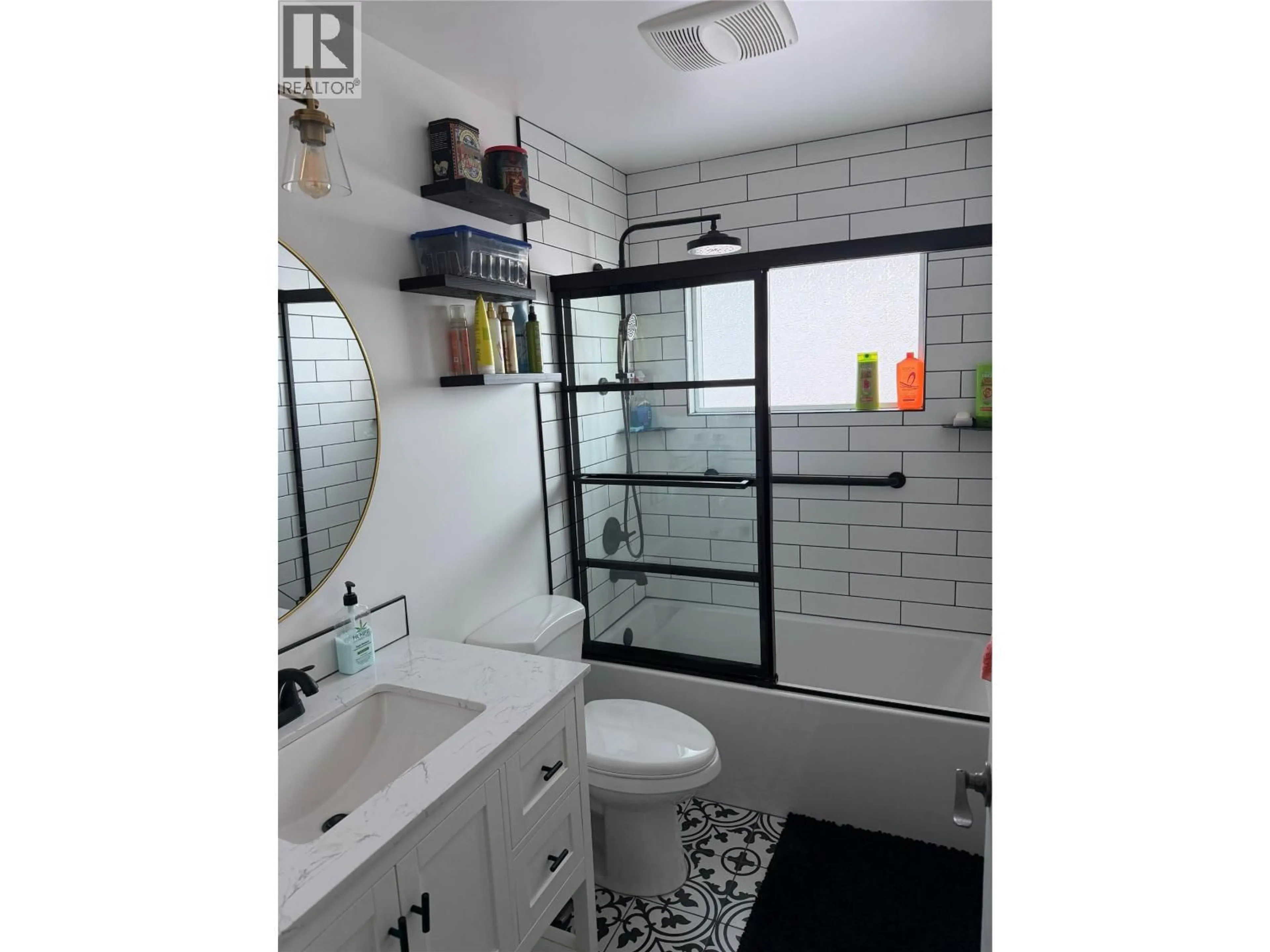 Standard bathroom, ceramic/tile floor for 1513 115 AVENUE, Dawson Creek British Columbia V1G3C5