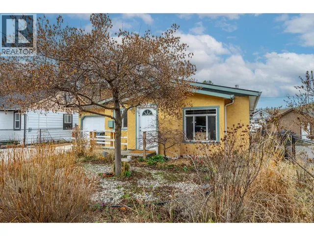 11020 ADAMS AVENUE, Summerland 2