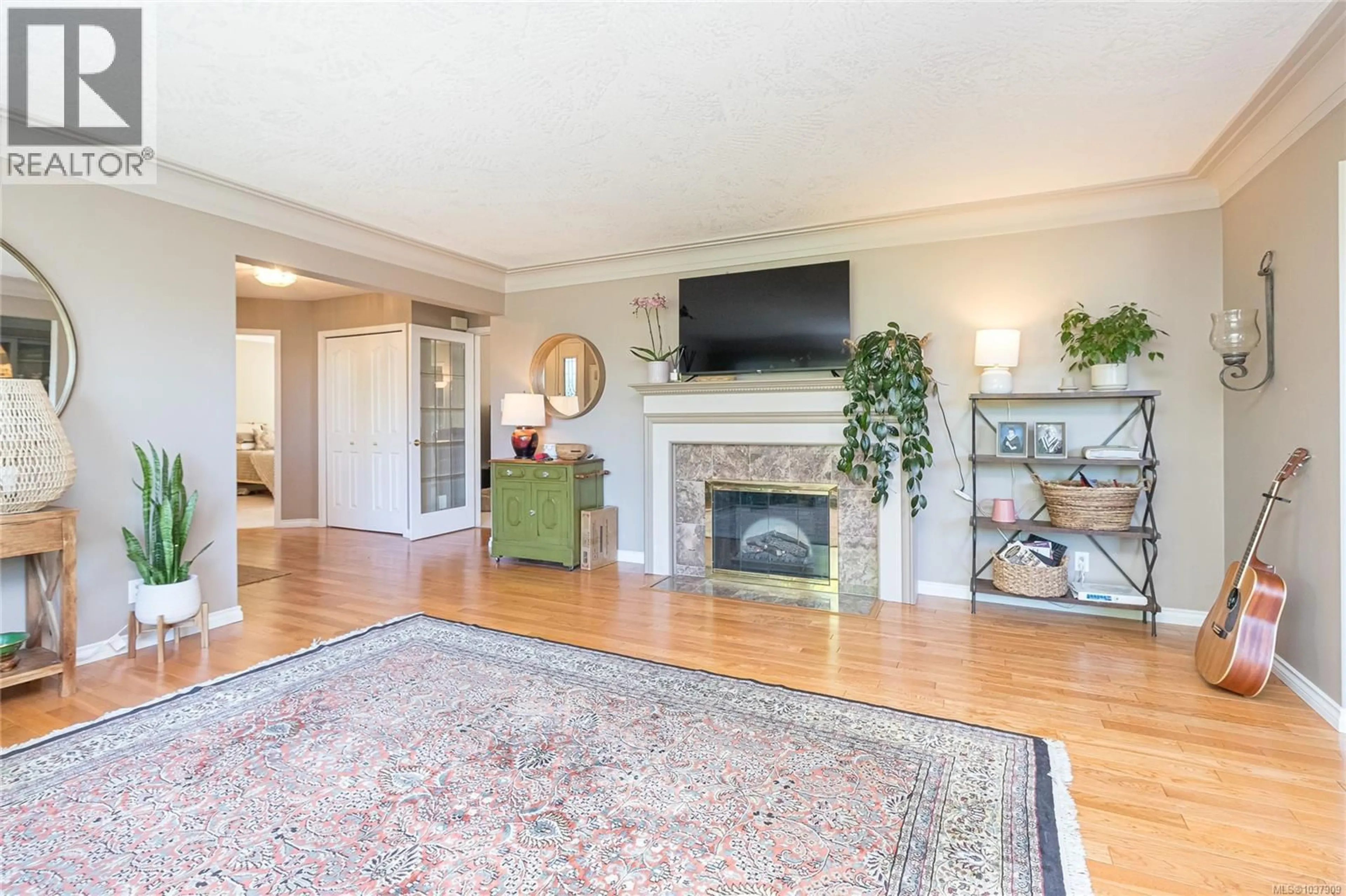 Living room with furniture, unknown for 4343 EMILY CARR DRIVE, Saanich British Columbia V8X5E4