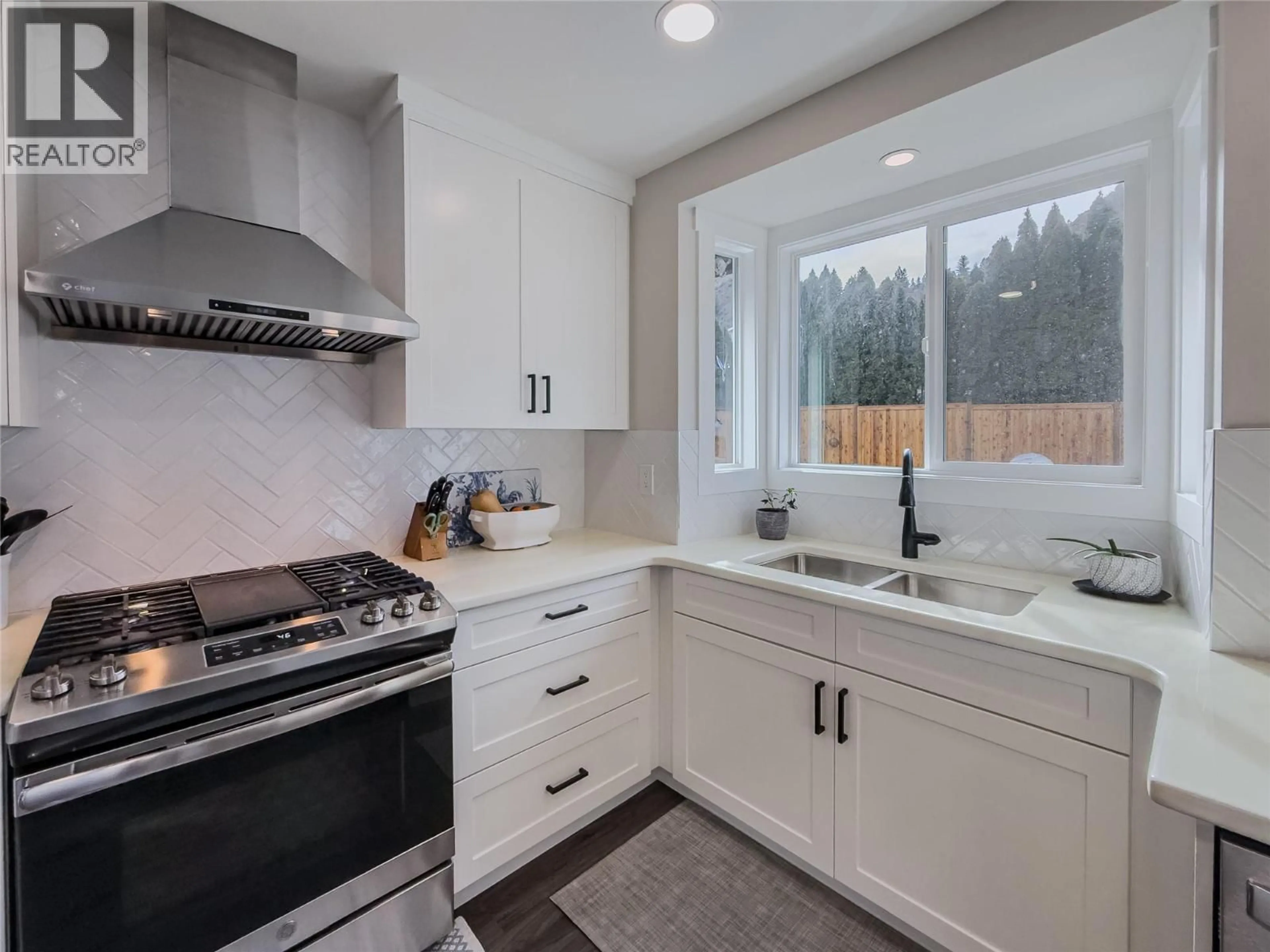 Contemporary kitchen, ceramic/tile floor for 2485 VALLEYVIEW DRIVE, Kamloops British Columbia V2C4E2
