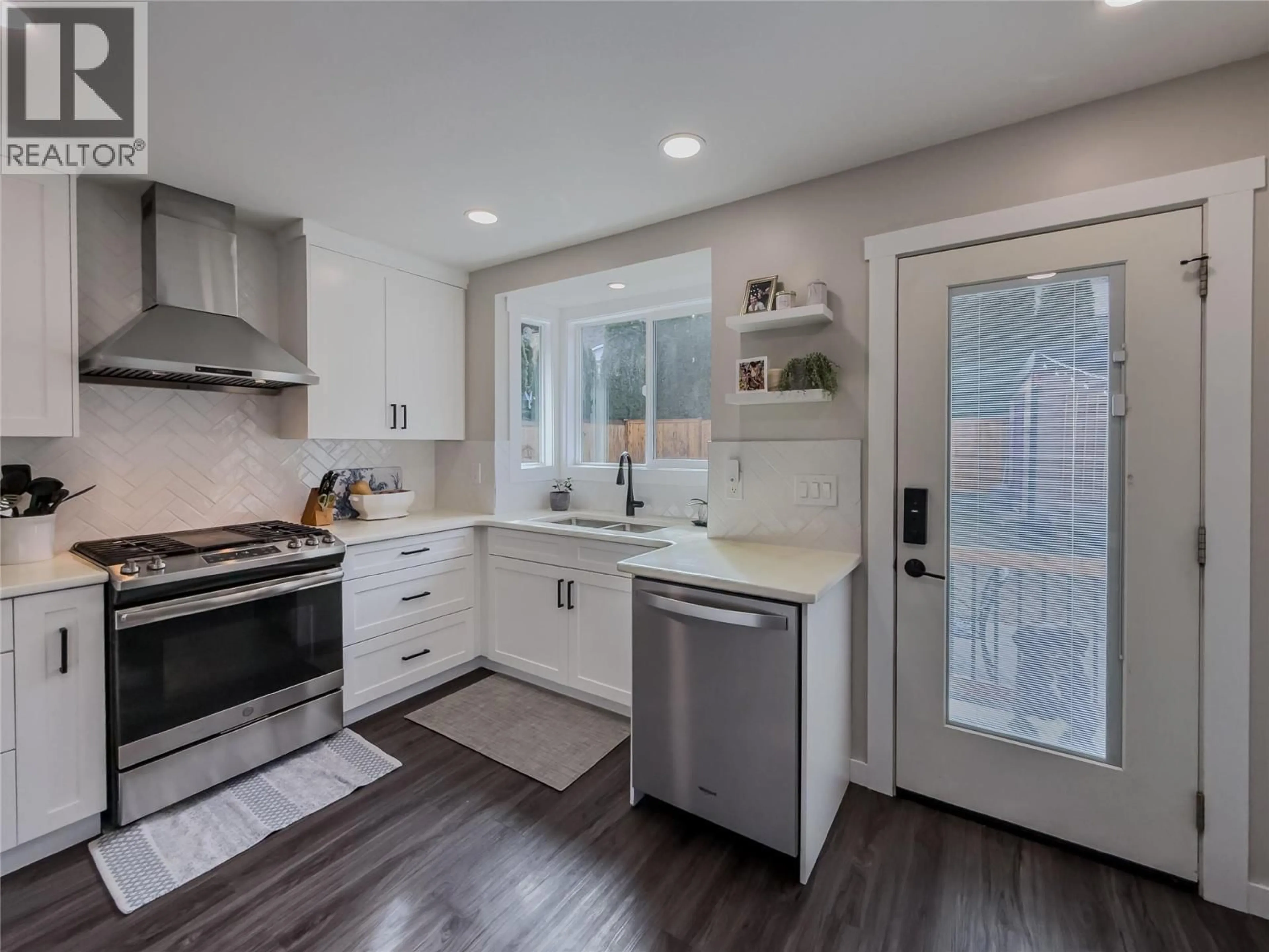 Open concept kitchen, unknown for 2485 VALLEYVIEW DRIVE, Kamloops British Columbia V2C4E2