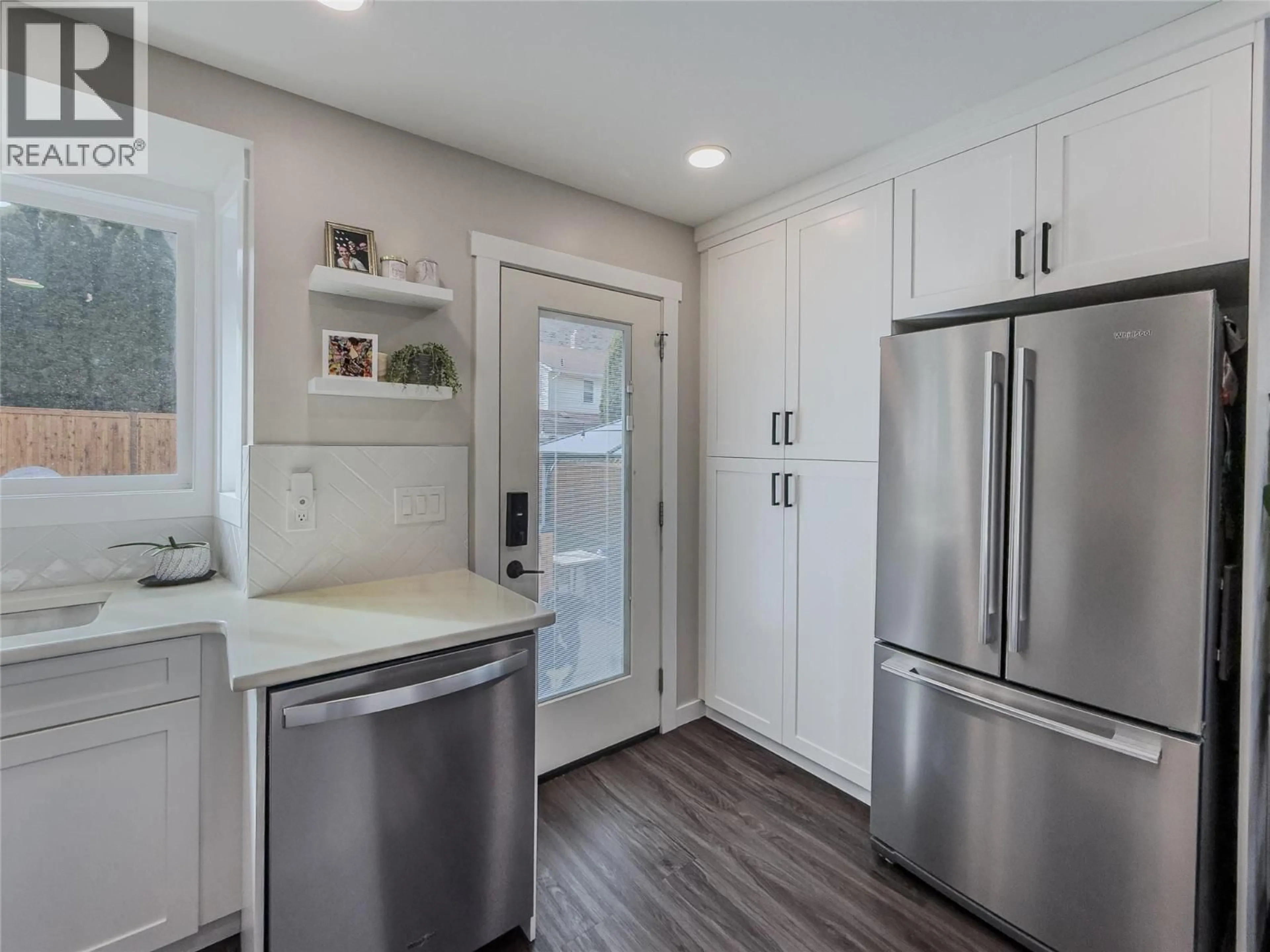 Open concept kitchen, unknown for 2485 VALLEYVIEW DRIVE, Kamloops British Columbia V2C4E2