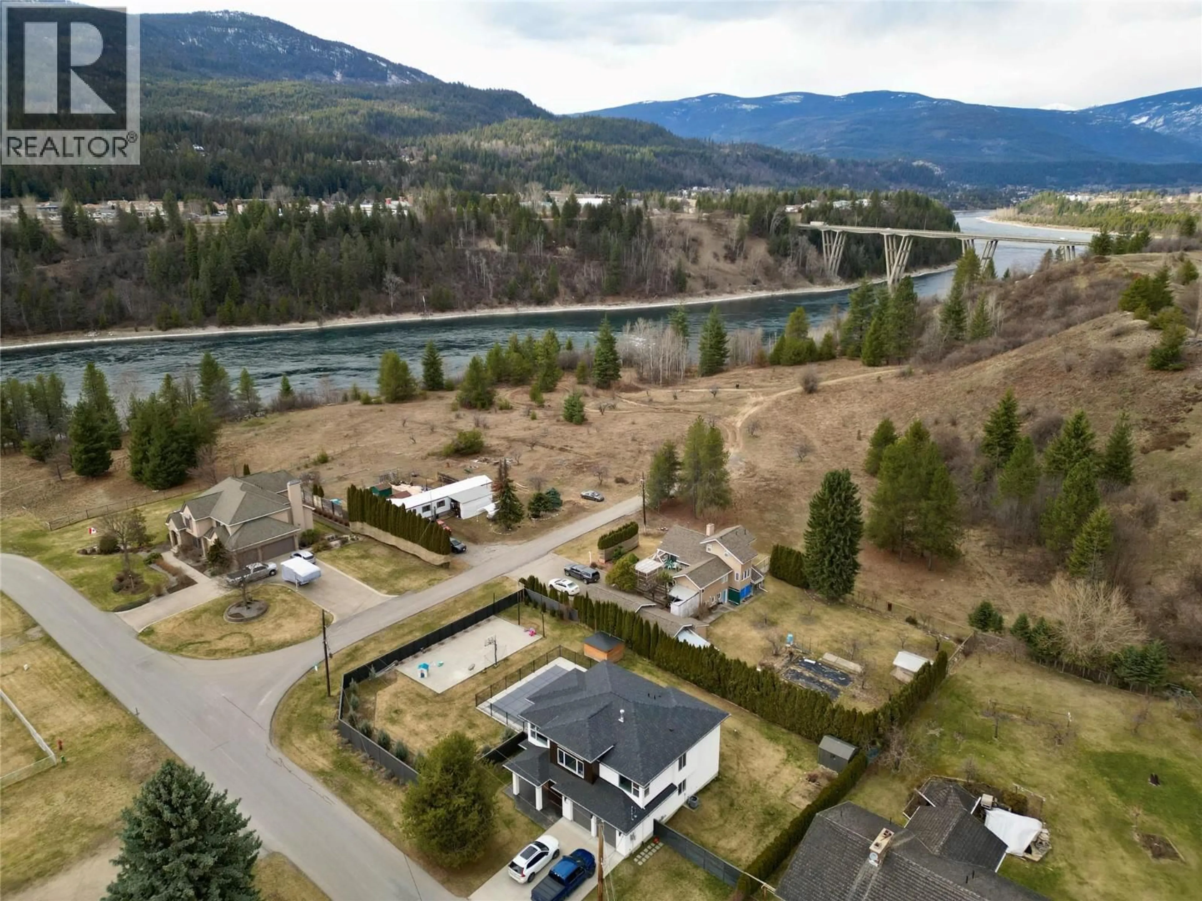 Unknown for 1040 WILD ORCHARD LANE, Castlegar British Columbia V1N4L1