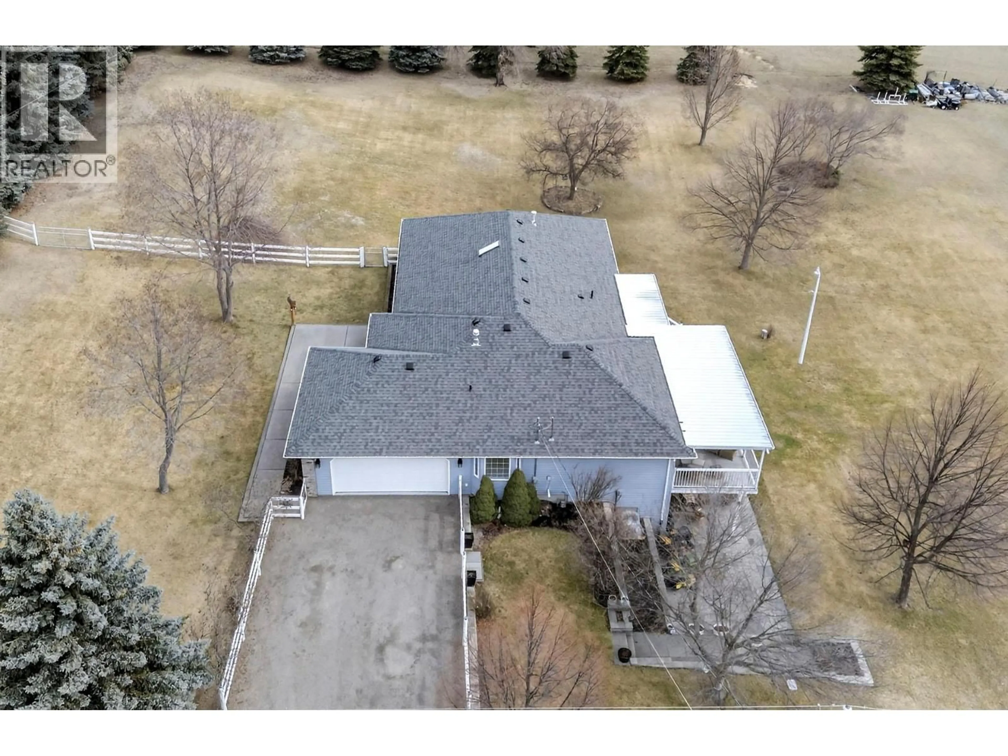 A pic from outside/outdoor area/front of a property/back of a property/a pic from drone, street for 432 PINTAIL ROAD, Kamloops British Columbia V2H1S5