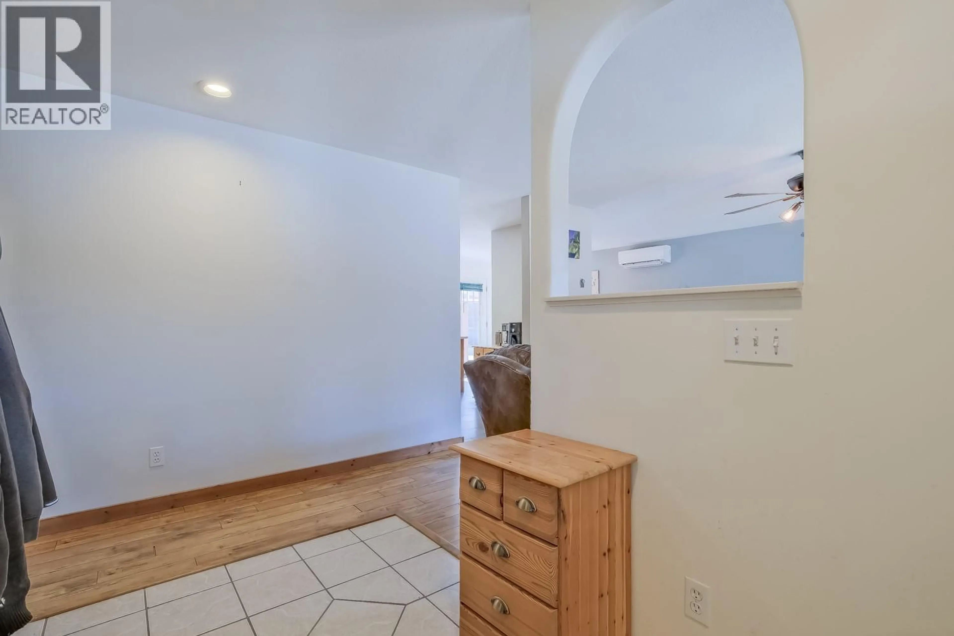 Indoor entryway for 3157 VASEUX LAKE CRESCENT, Okanagan Falls British Columbia V0H1R2