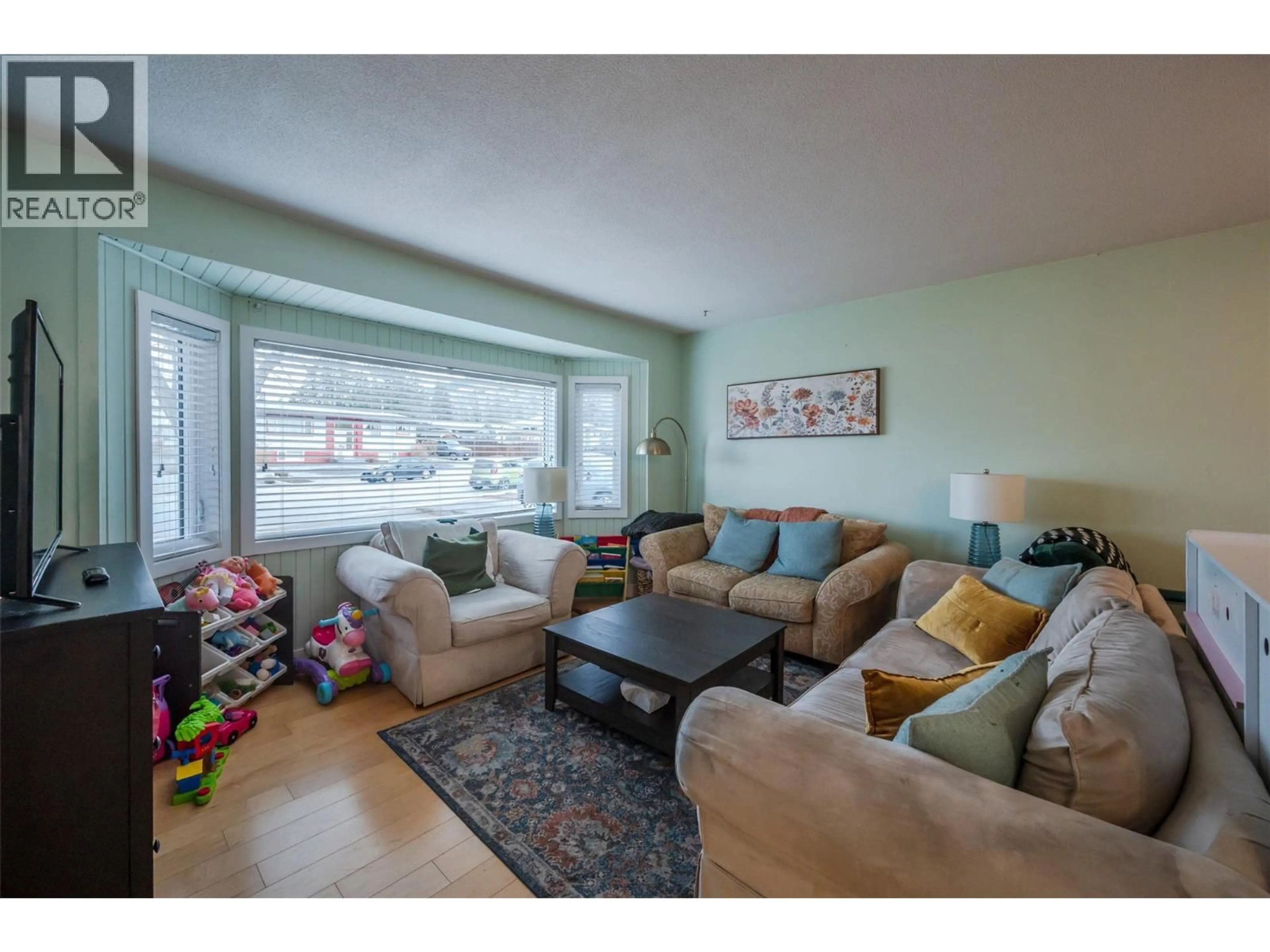 Unknown for 116 MCPHERSON CRESCENT, Penticton British Columbia V2A2N8