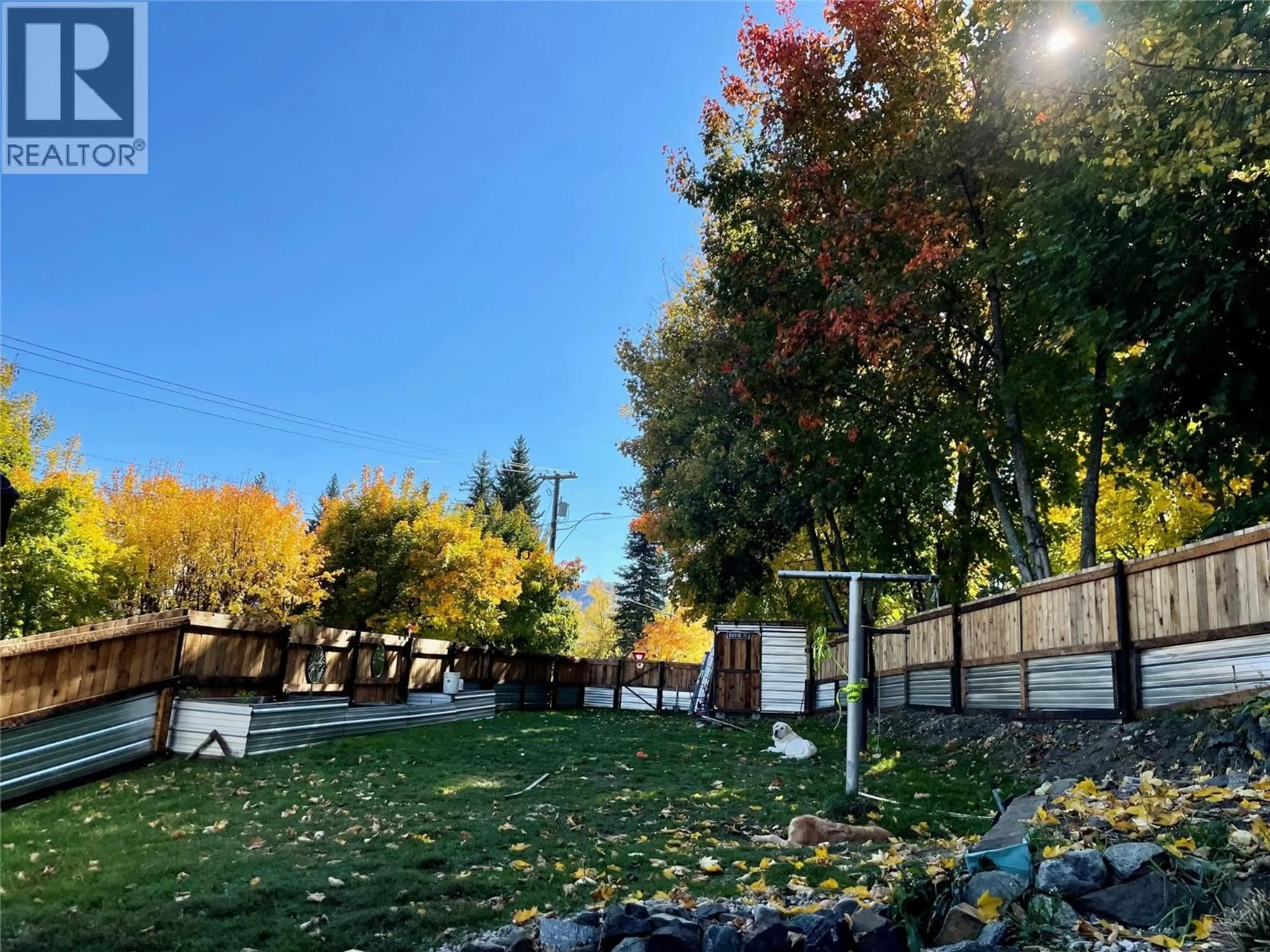 A pic from outside/outdoor area/front of a property/back of a property/a pic from drone, mountain view for 2043 PARK STREET, Rossland British Columbia V0G1Y0