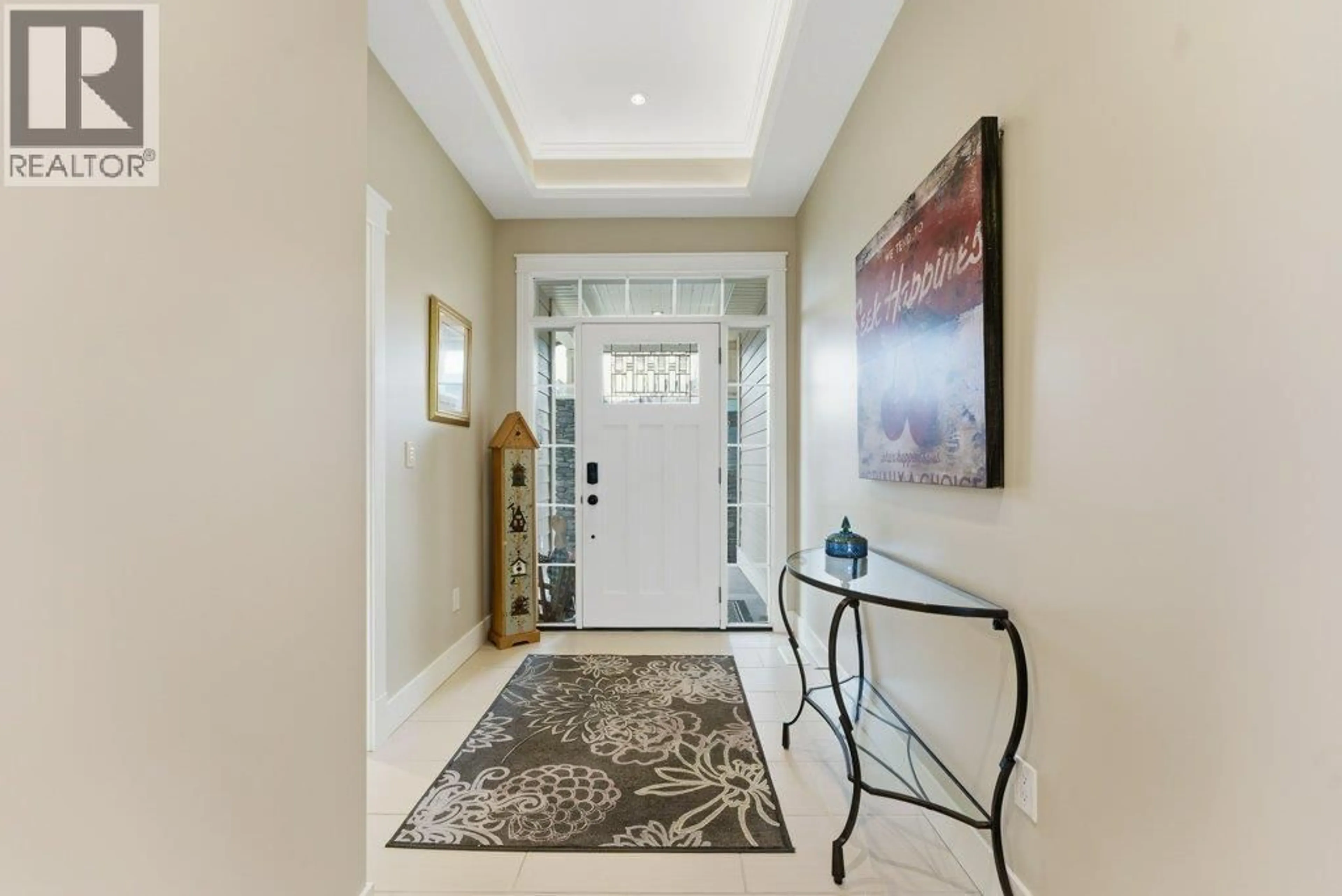 Indoor entryway for 34 - 3805 PATTEN DRIVE, Armstrong British Columbia V0E1B2