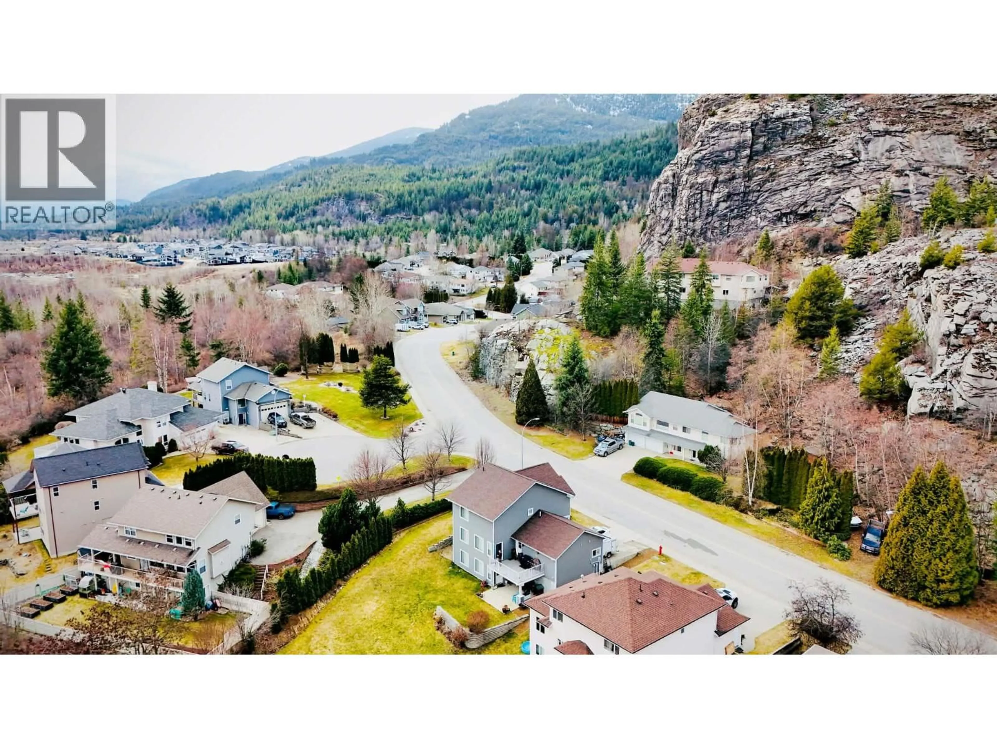 Unknown for 3583 14TH AVENUE, Castlegar British Columbia V1N4J2