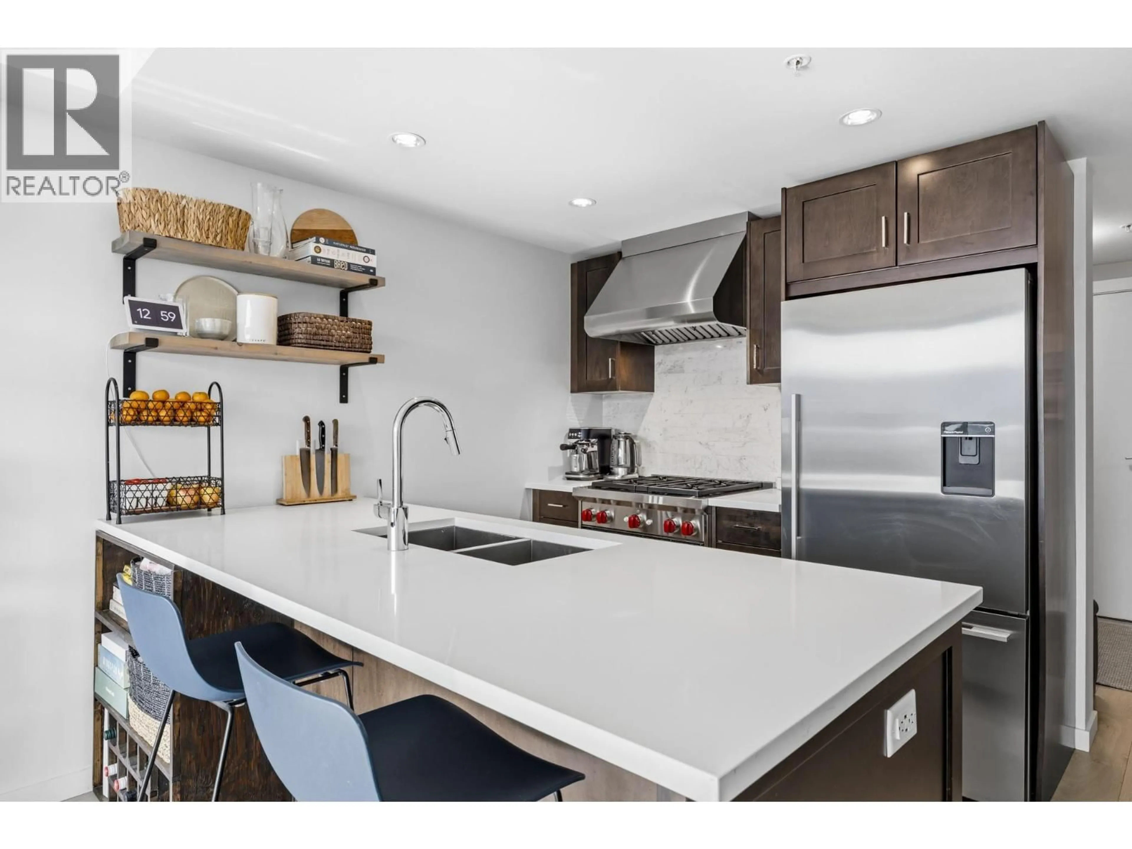 Open concept kitchen, ceramic/tile floor for 1204 - 485 GROVES AVENUE, Kelowna British Columbia V1Y0C1