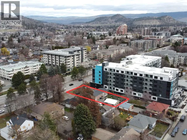 787-789 HARVEY AVENUE, Kelowna 3