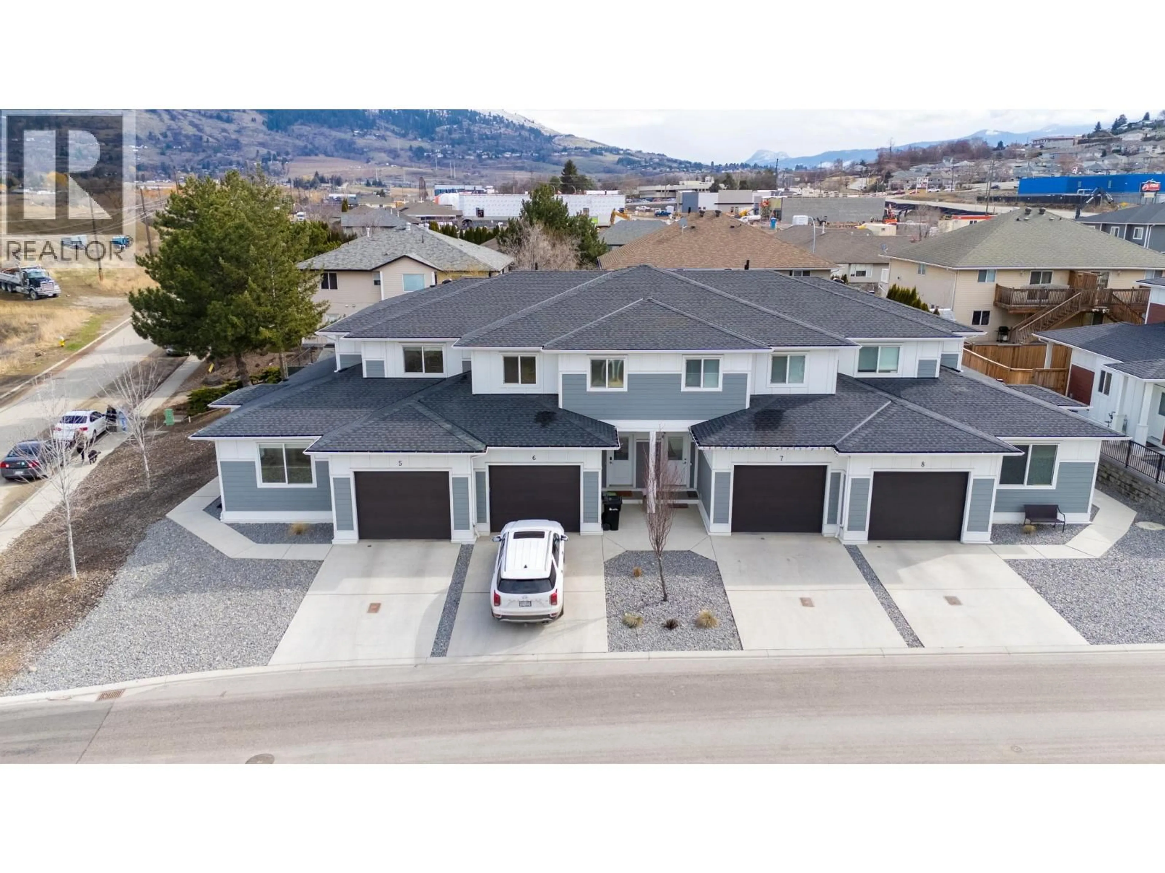A pic from outside/outdoor area/front of a property/back of a property/a pic from drone, unknown for 6 - 1999 15 AVENUE, Vernon British Columbia V1T0C6