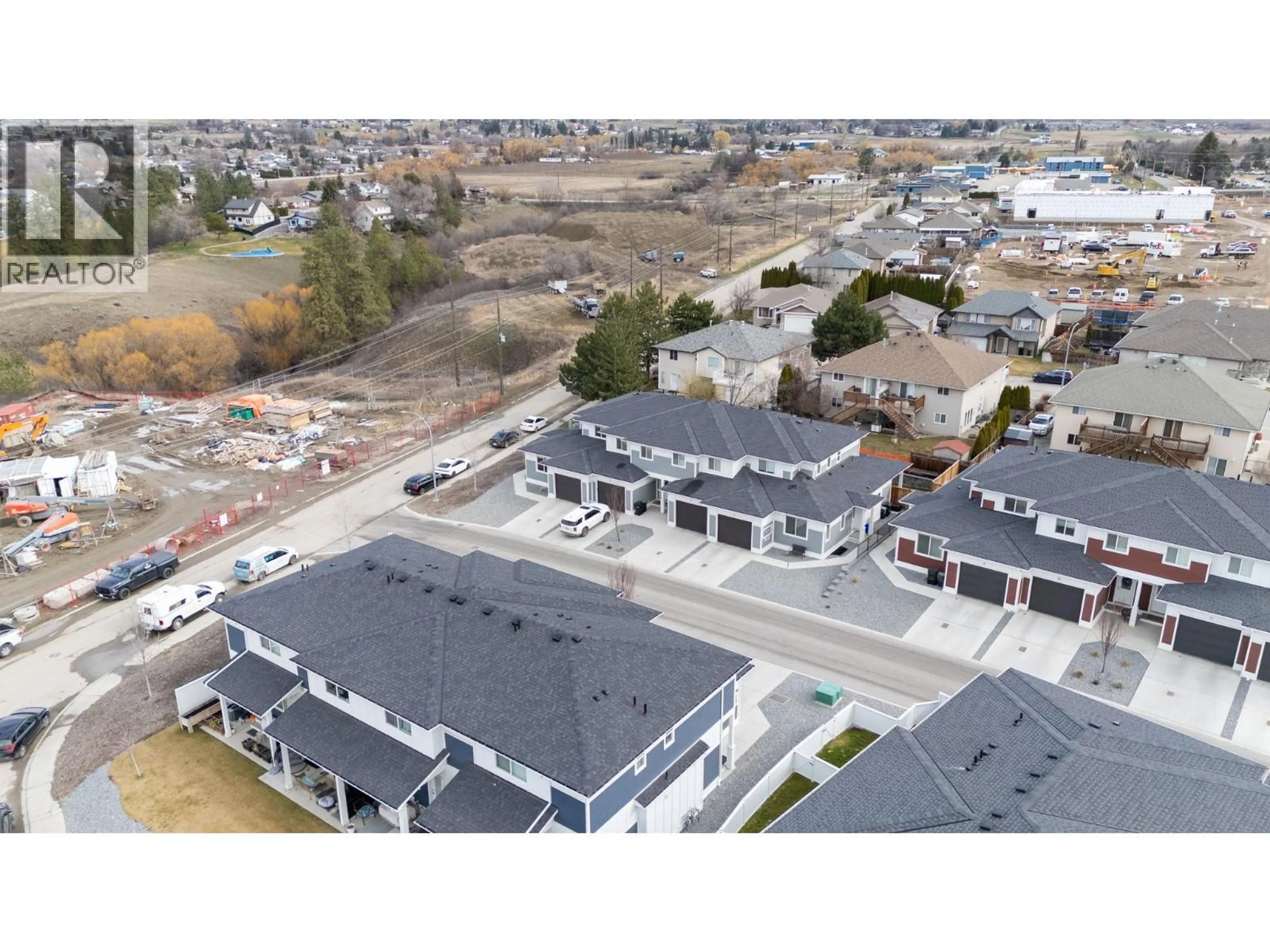 A pic from outside/outdoor area/front of a property/back of a property/a pic from drone, unknown for 6 - 1999 15 AVENUE, Vernon British Columbia V1T0C6