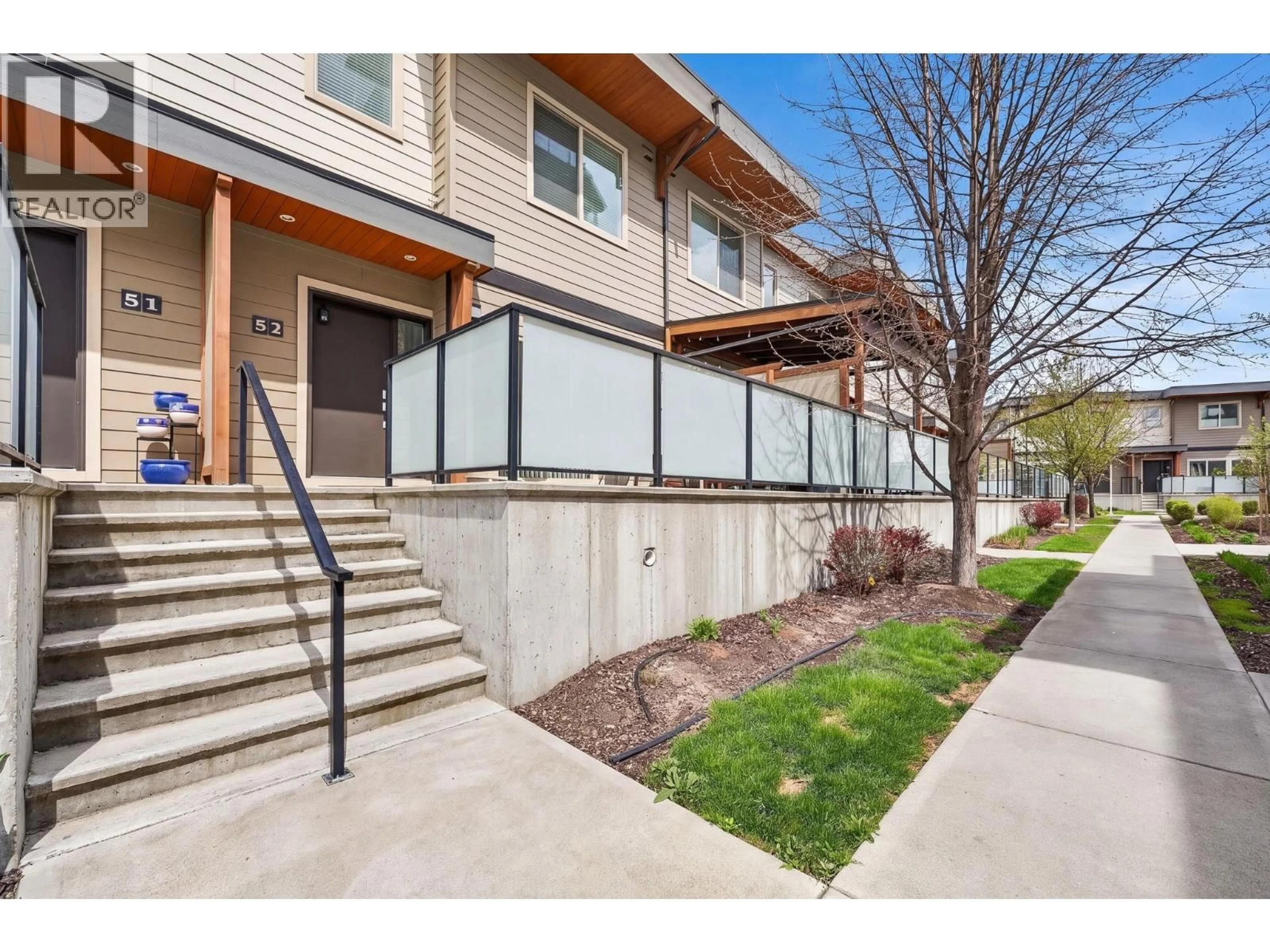Patio, street for 52 - 3626 MISSION SPRINGS DRIVE, Kelowna British Columbia V1W5L1