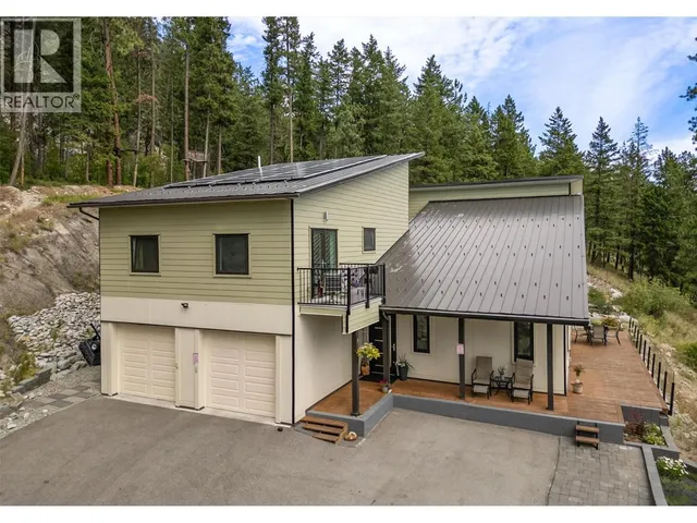 6131 SEYMOURE LANE, Peachland 2