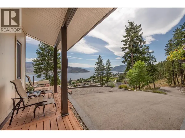 6131 SEYMOURE LANE, Peachland 3