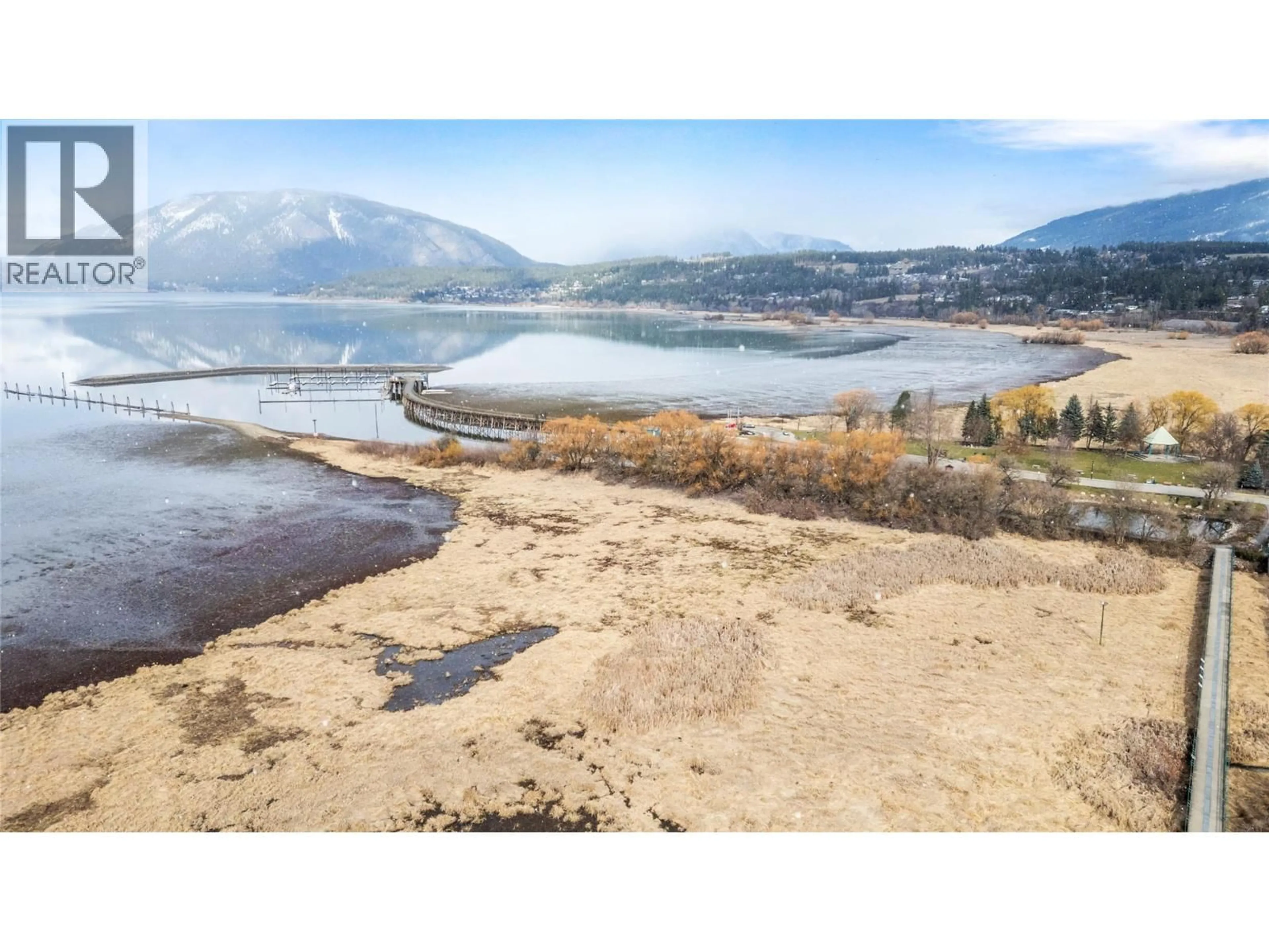 Blurry image for 1 - 121 HARBOURFRONT DRIVE NORTHEAST, Salmon Arm British Columbia V1E2T3