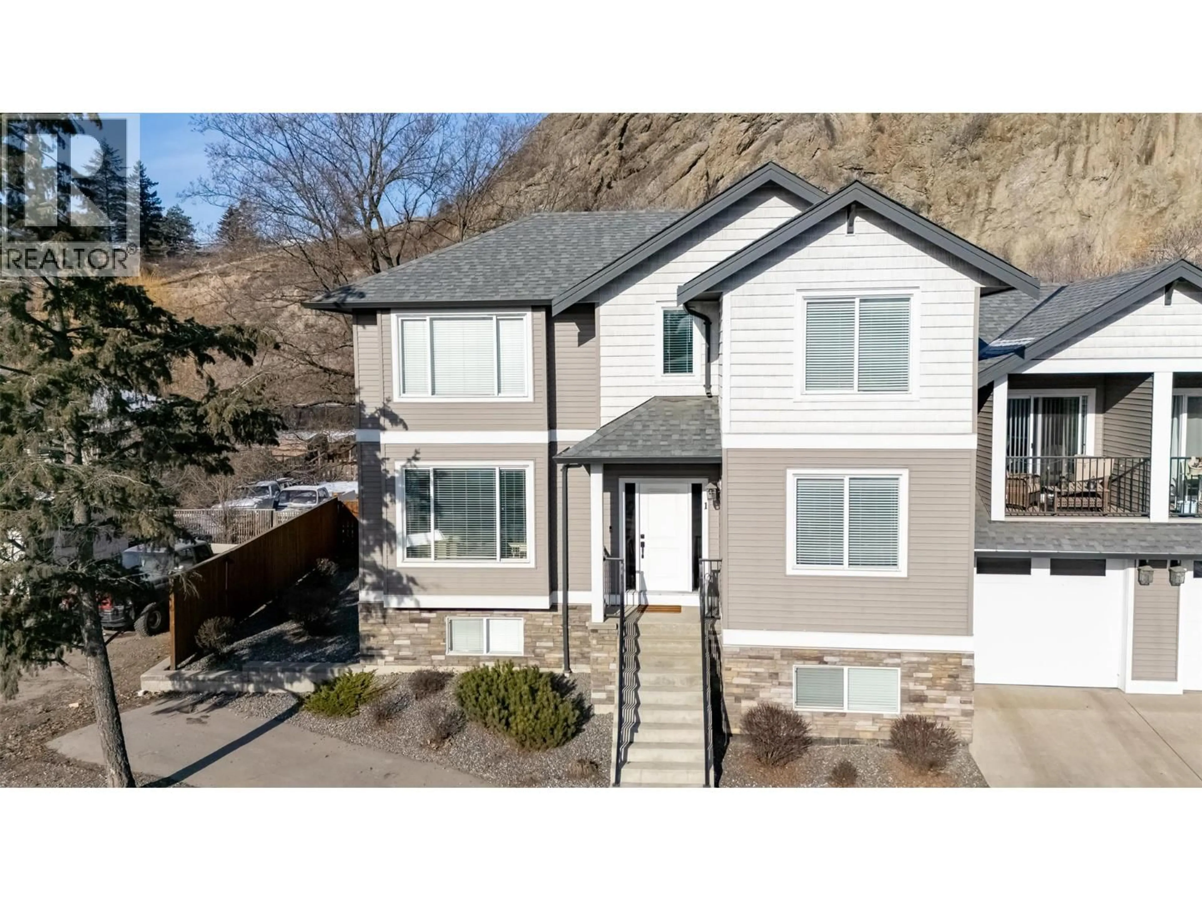 A pic from outside/outdoor area/front of a property/back of a property/a pic from drone, unknown for 1 - 3909 30TH AVENUE, Vernon British Columbia V1T2G2