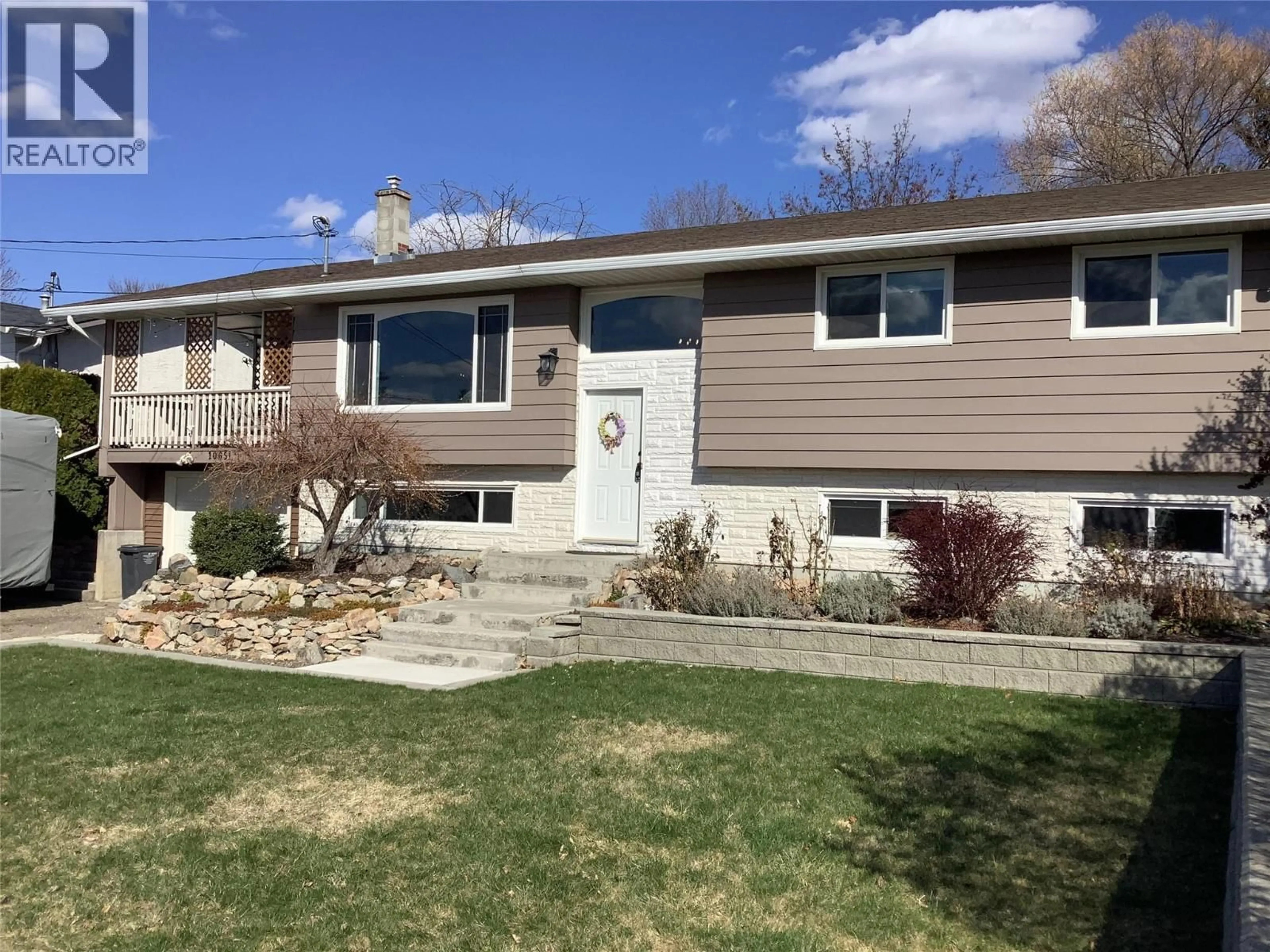 Home with vinyl exterior material, street for 10651 SHERMAN DRIVE, Lake Country British Columbia V4V1W2