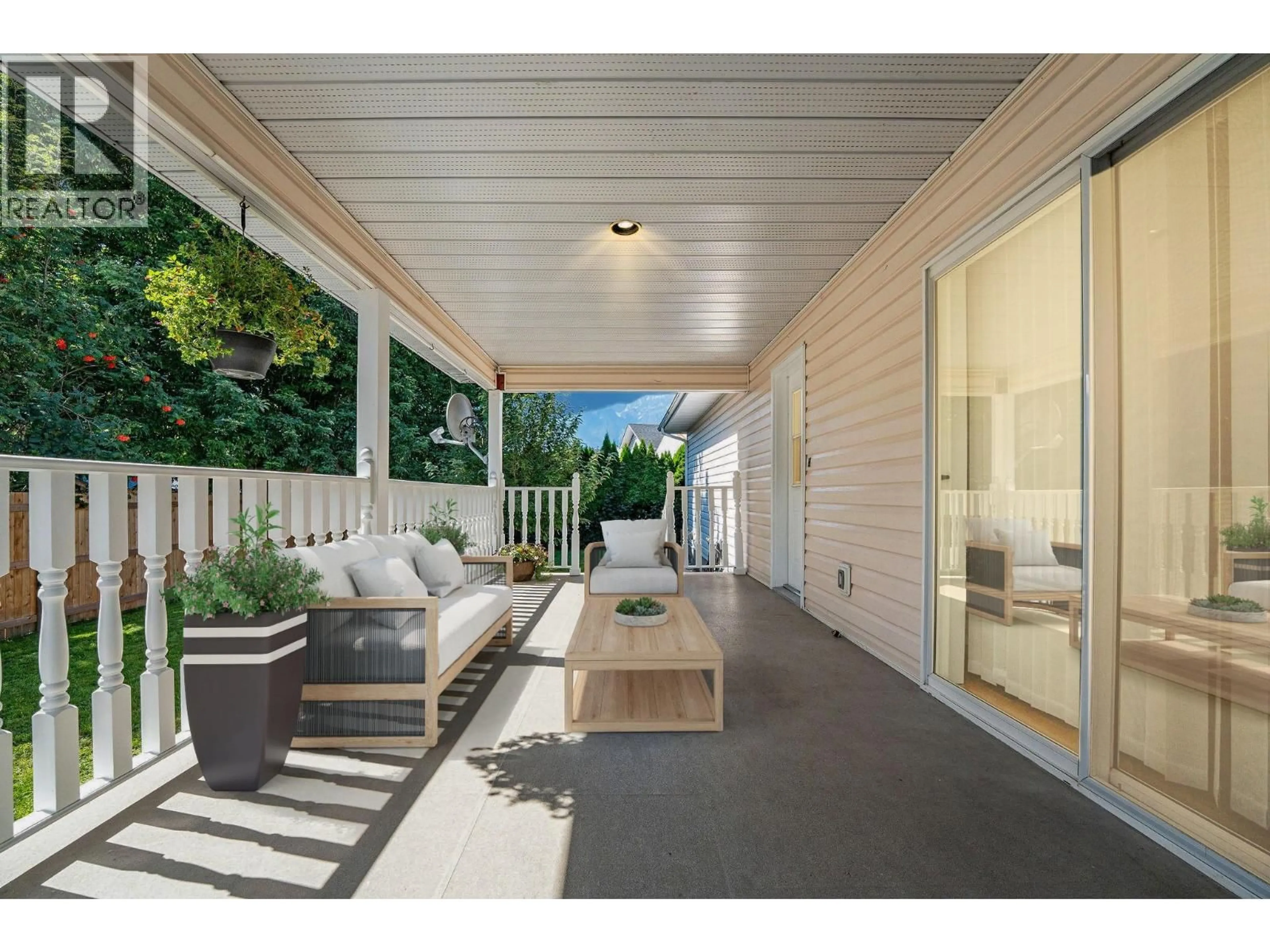 Patio, street for 1017 COTTONWOOD STREET, Revelstoke British Columbia V0E2S0