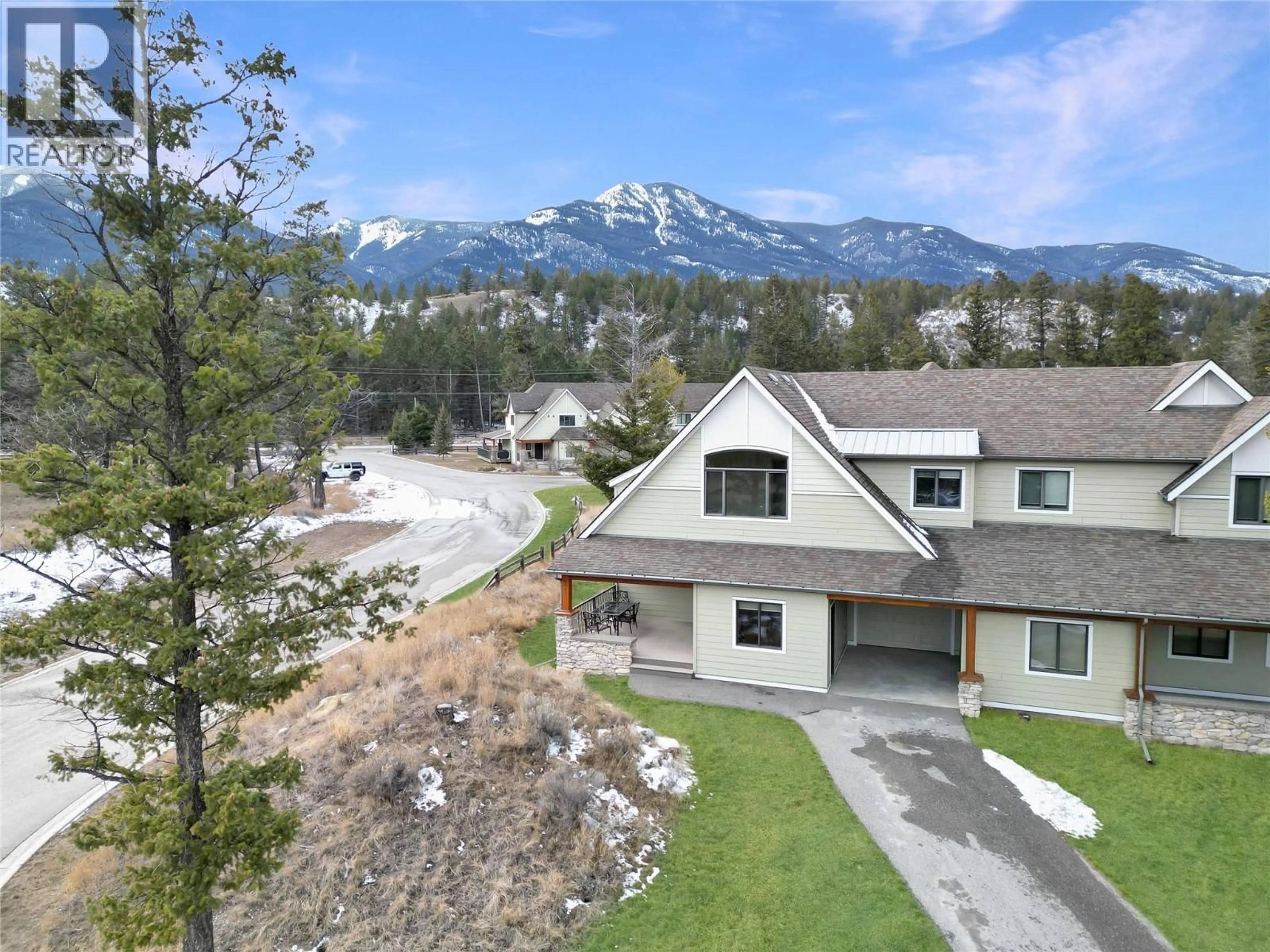 A pic from outside/outdoor area/front of a property/back of a property/a pic from drone, mountain view for 21 - 6800 COLUMBIA LAKE ROAD, Fairmont Hot Springs British Columbia V0B1L2