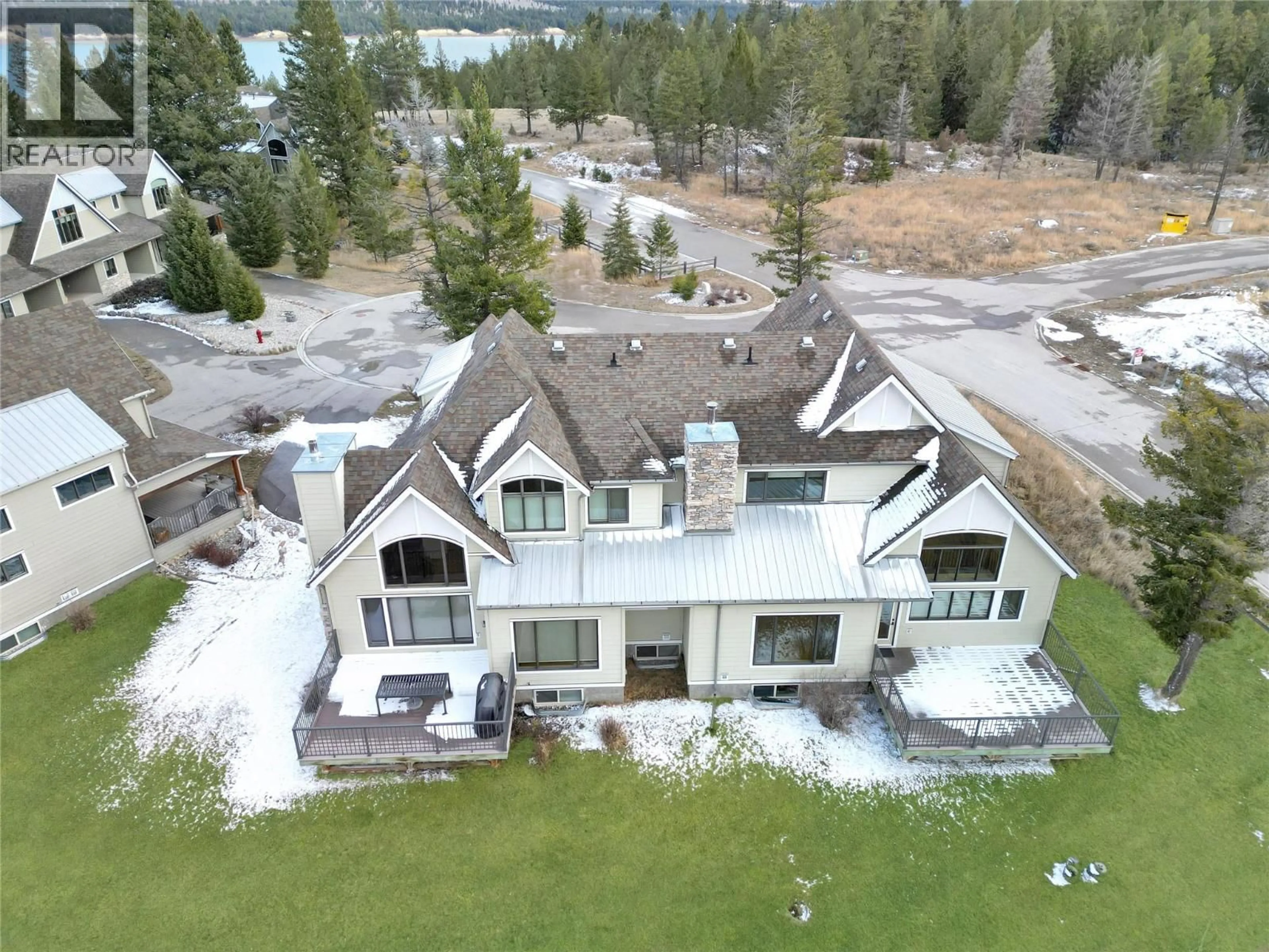 A pic from outside/outdoor area/front of a property/back of a property/a pic from drone, unknown for 21 - 6800 COLUMBIA LAKE ROAD, Fairmont Hot Springs British Columbia V0B1L2