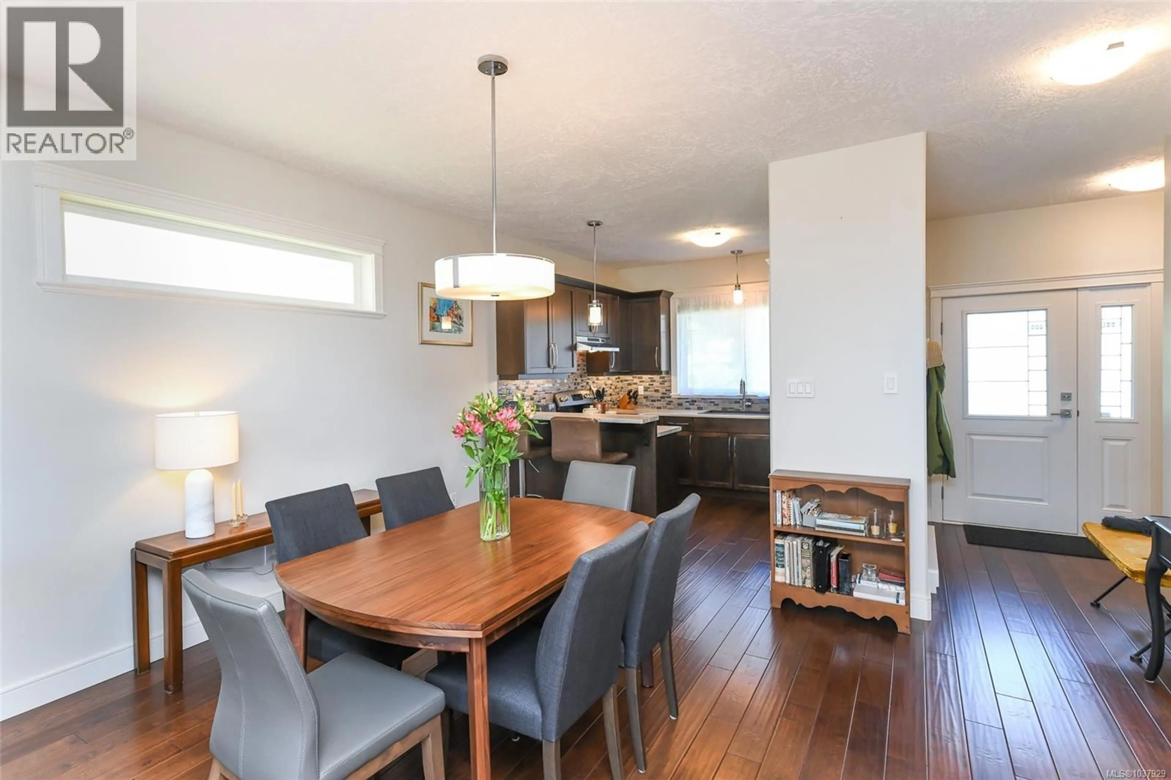 Open concept kitchen, wood/laminate floor for 1 - 2030 WALLACE AVENUE, Comox British Columbia V9M1X3
