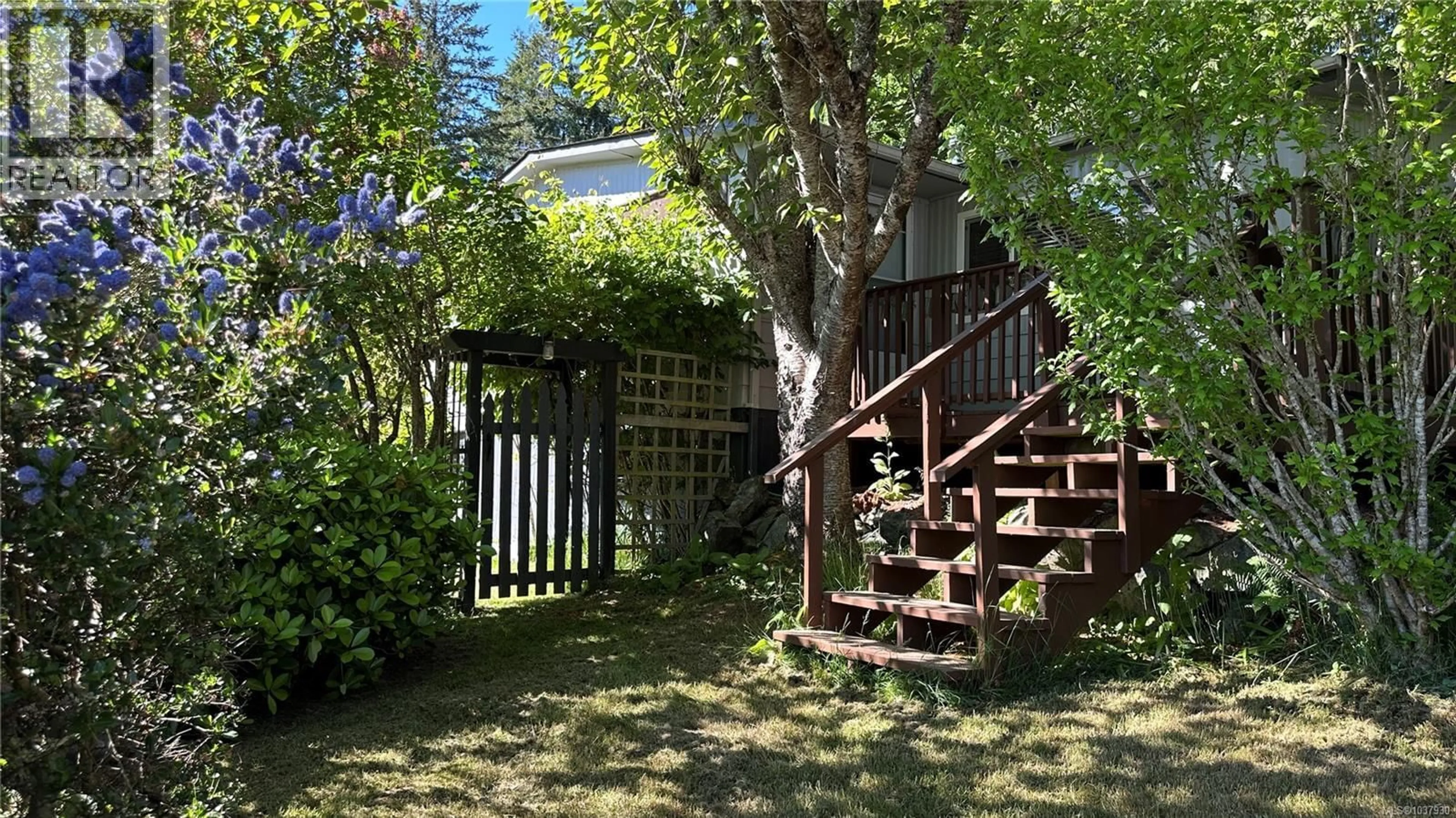 Unknown for 4 - 5838 BLYTHWOOD ROAD, Sooke British Columbia V9Z0G2