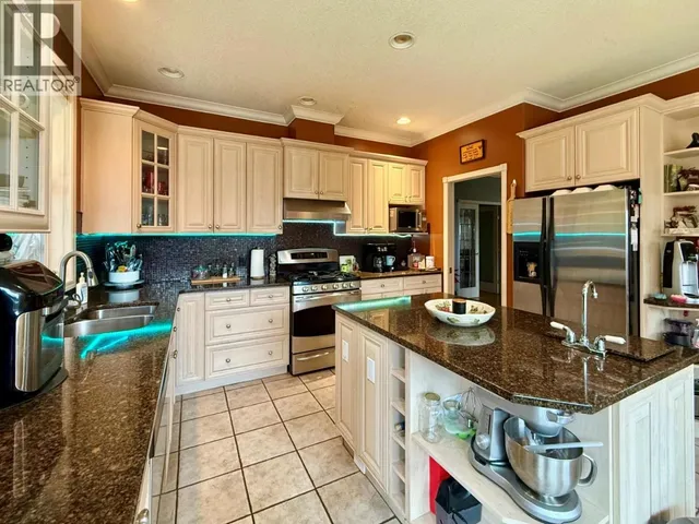 3267 RONCASTLE ROAD, Blind Bay 5