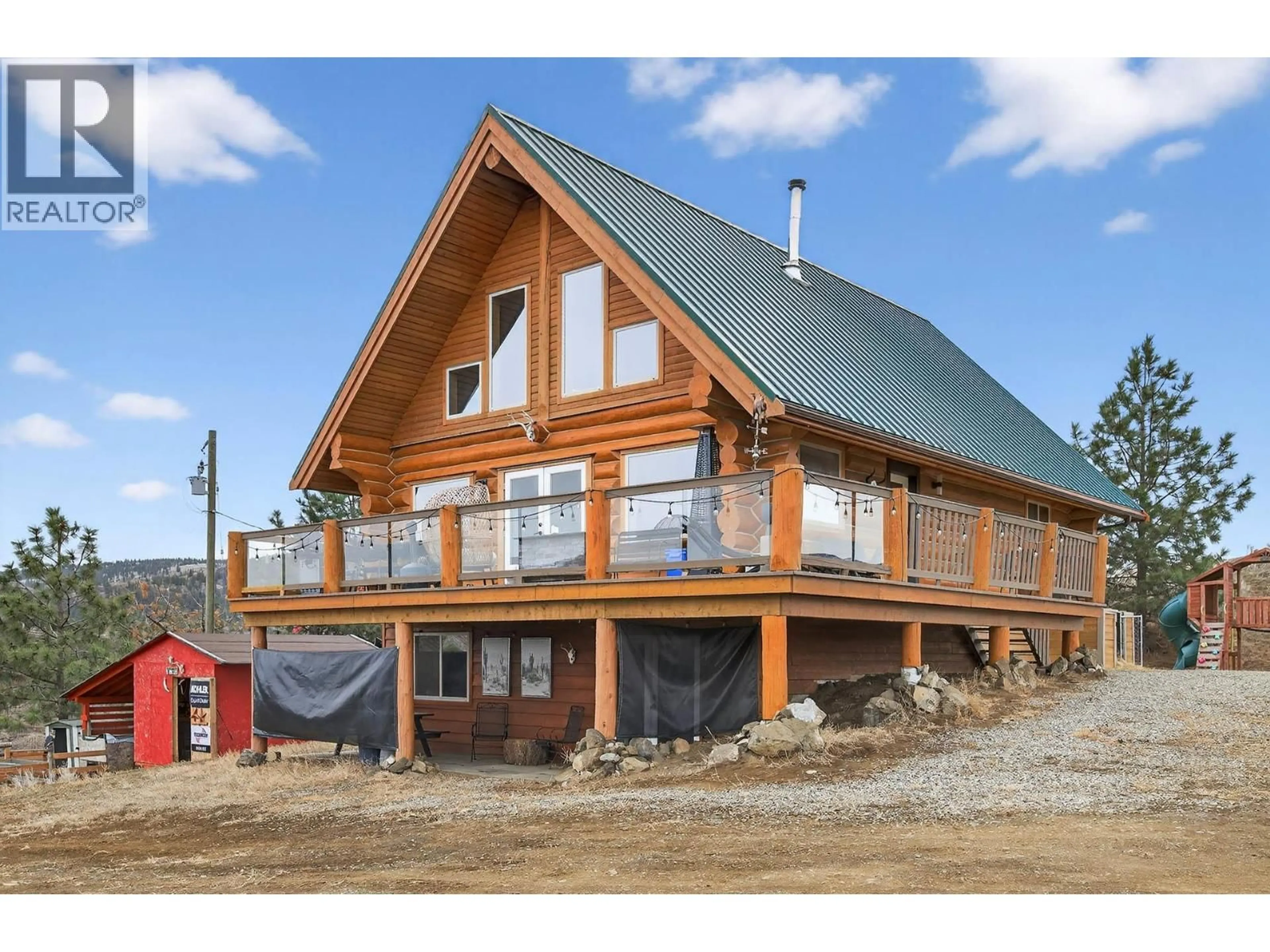 Home with vinyl exterior material, building for 524 DEER DRIVE, Kamloops British Columbia V1S1Z9