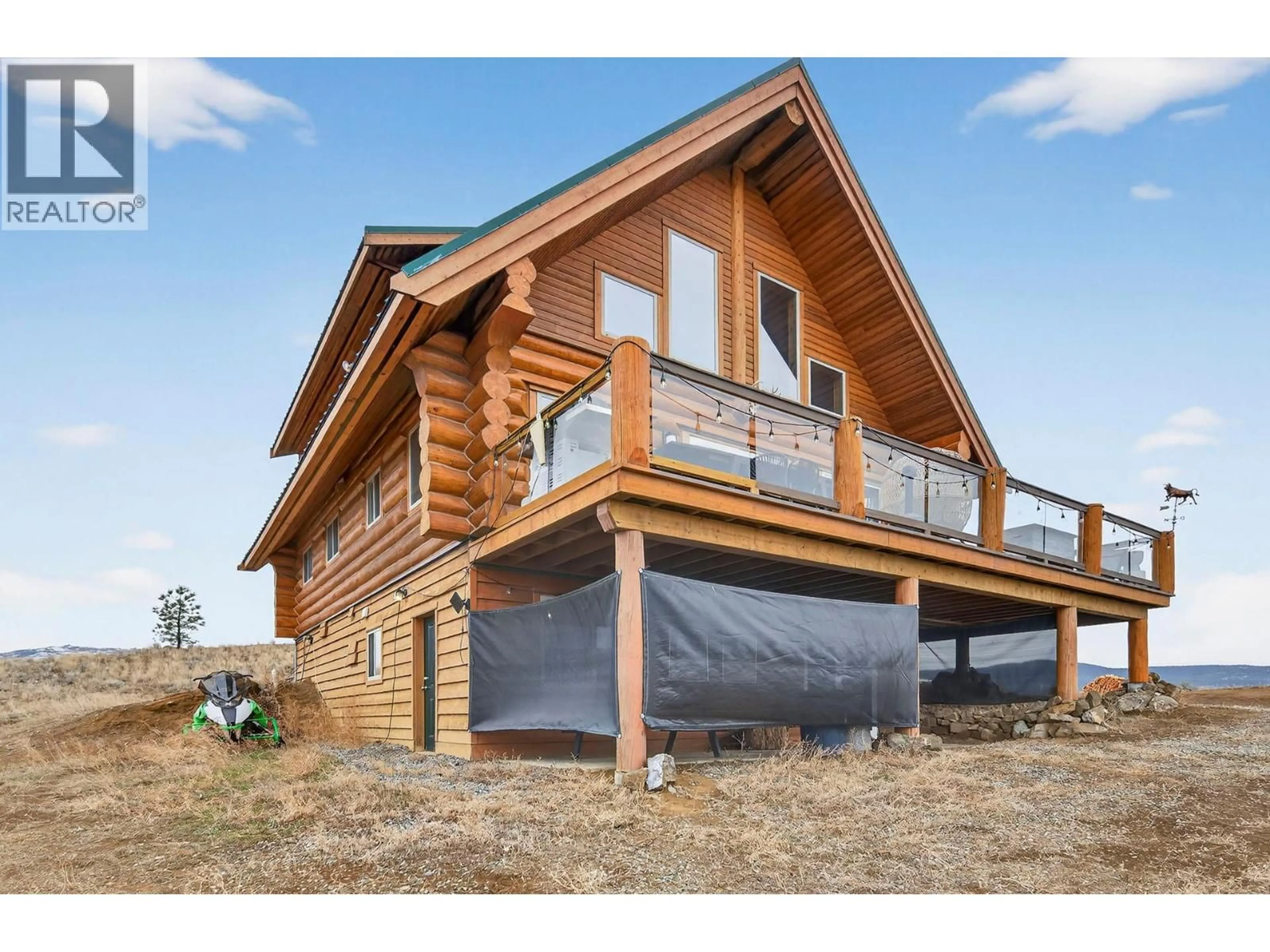 Home with vinyl exterior material, building for 524 DEER DRIVE, Kamloops British Columbia V1S1Z9