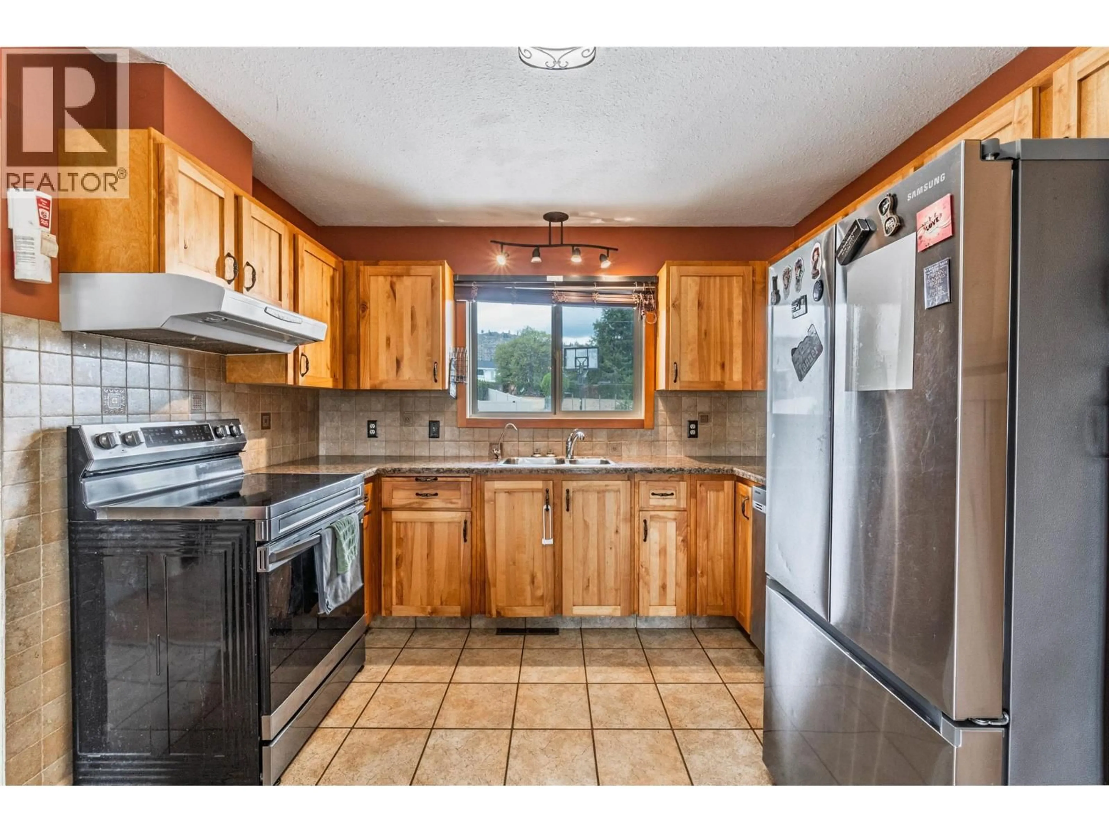 Standard kitchen, ceramic/tile floor for 6563 MOUNTAINVIEW DRIVE, Oliver British Columbia V0H1T4