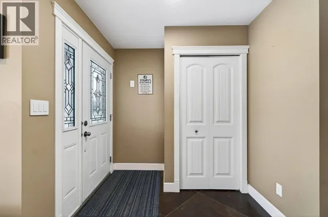 1 - 660 20 STREET NORTHEAST, Salmon Arm 2